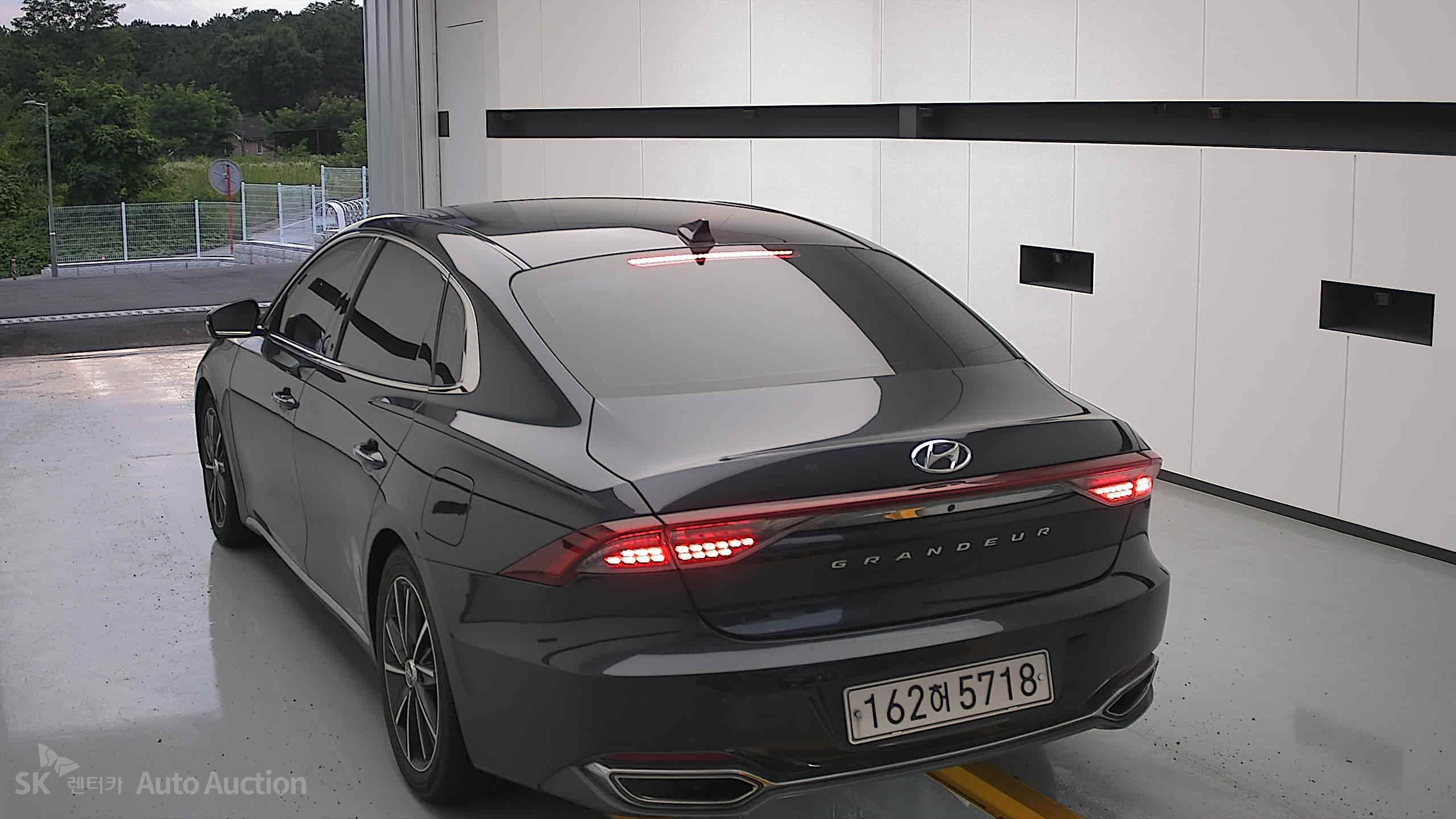 2020 - hyundai grandeur