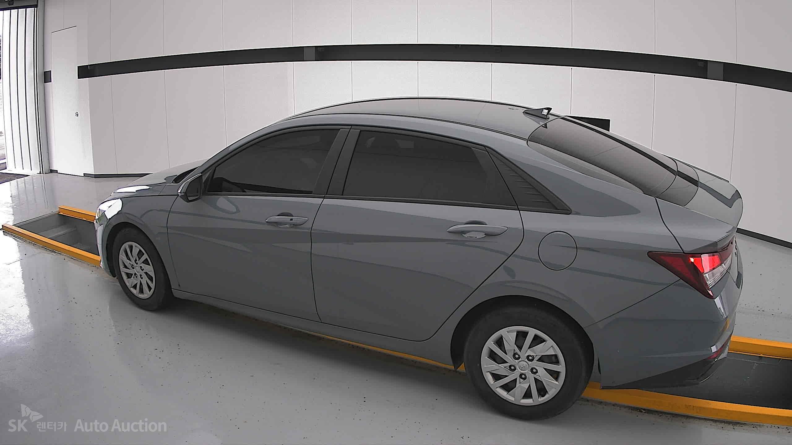 2021 - hyundai avante