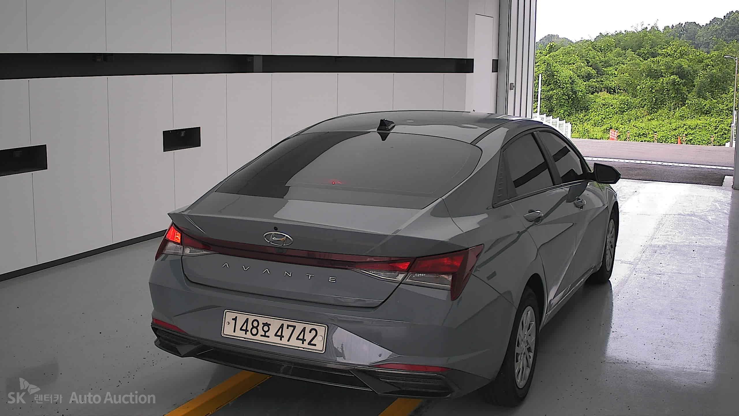 2021 - hyundai avante