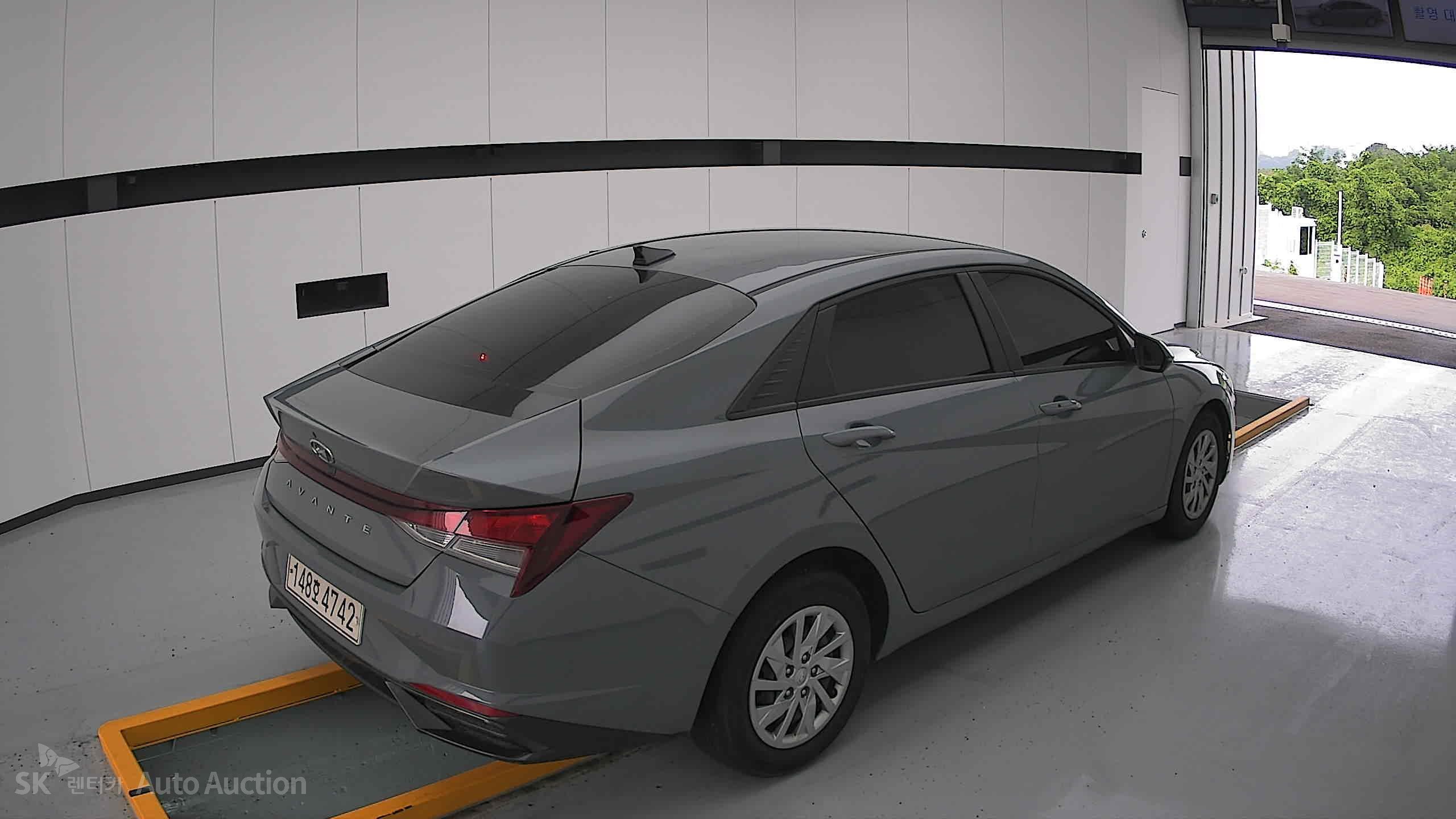 2021 - hyundai avante