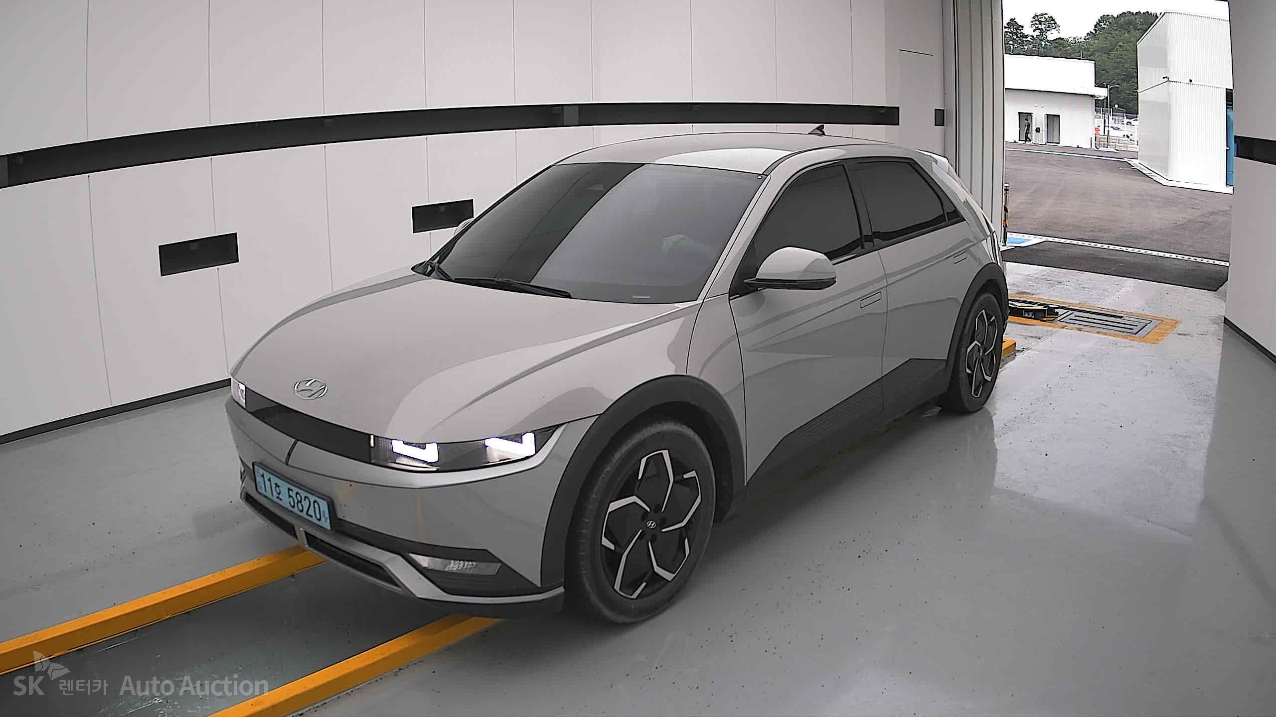 2022 - hyundai ioniq