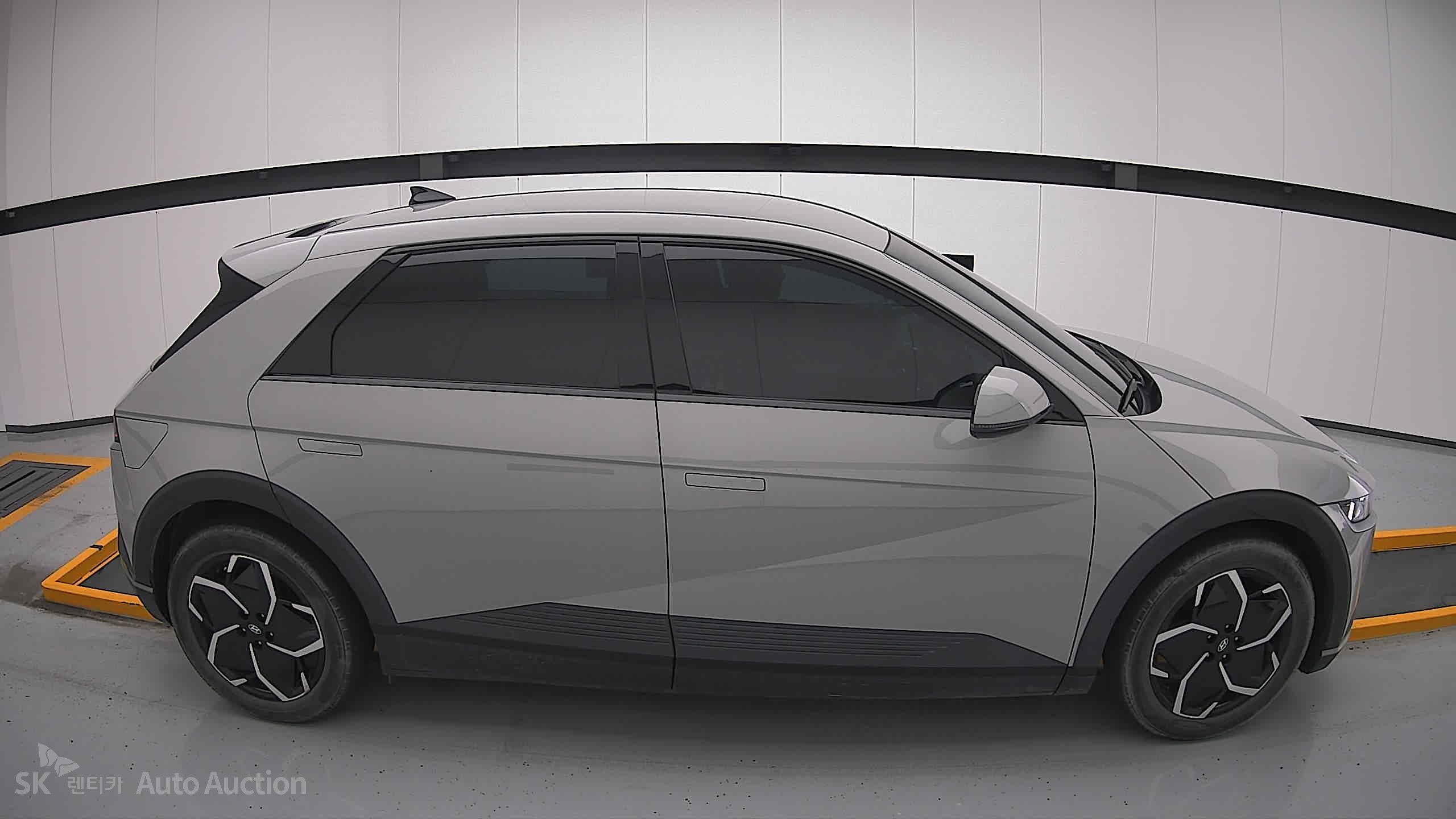 2022 - hyundai ioniq