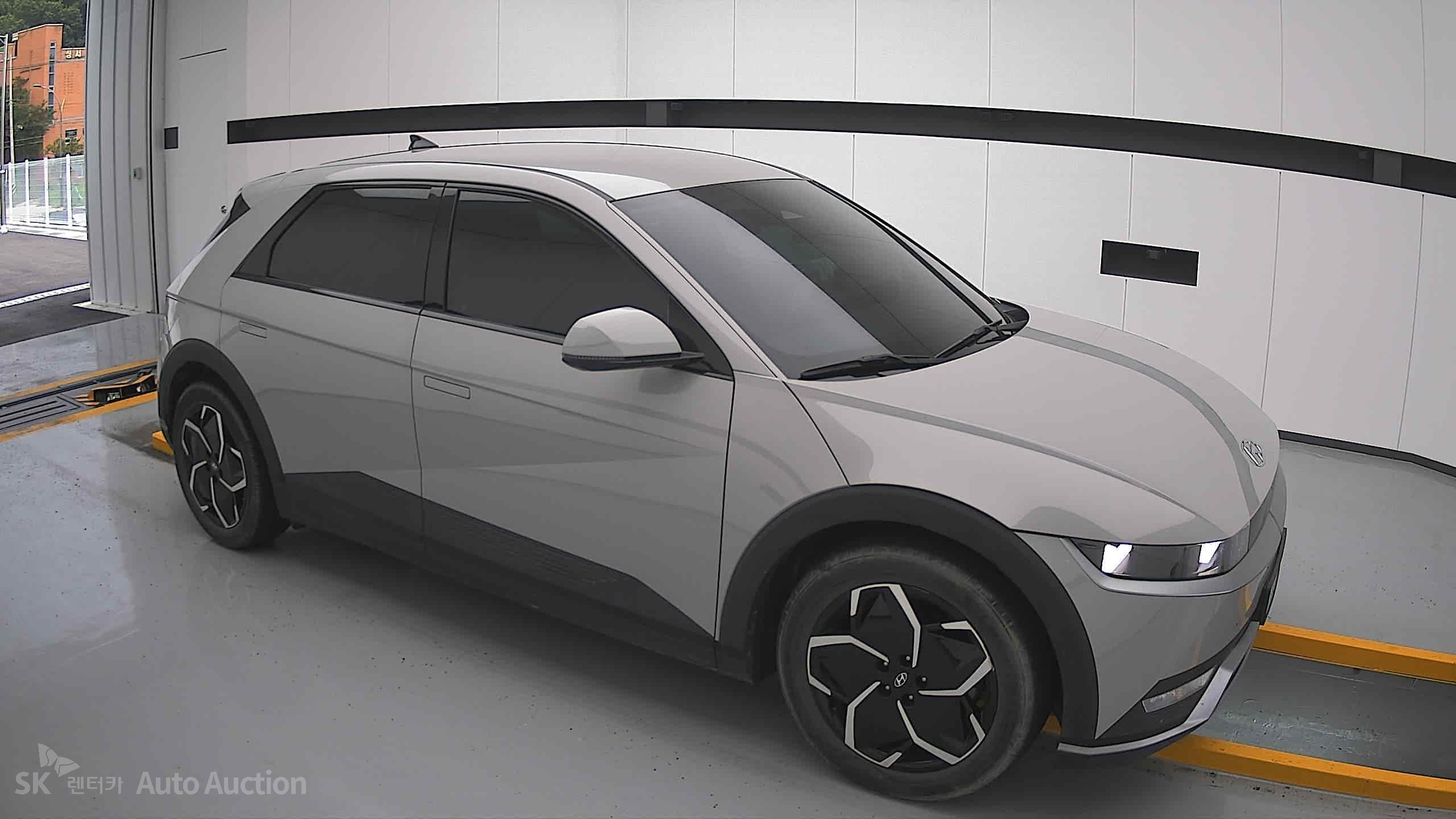 2022 - hyundai ioniq
