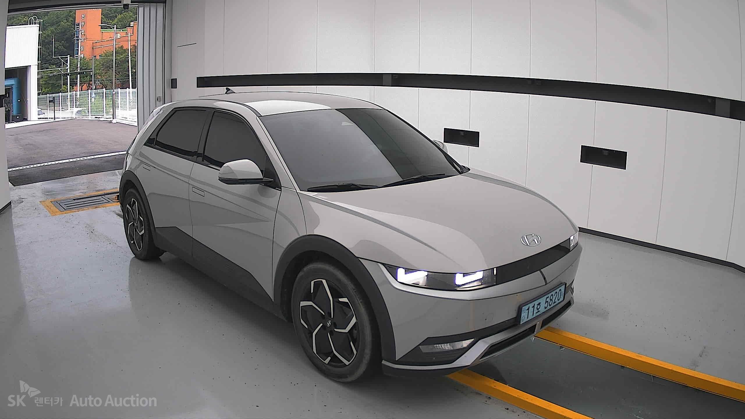 2022 - hyundai ioniq