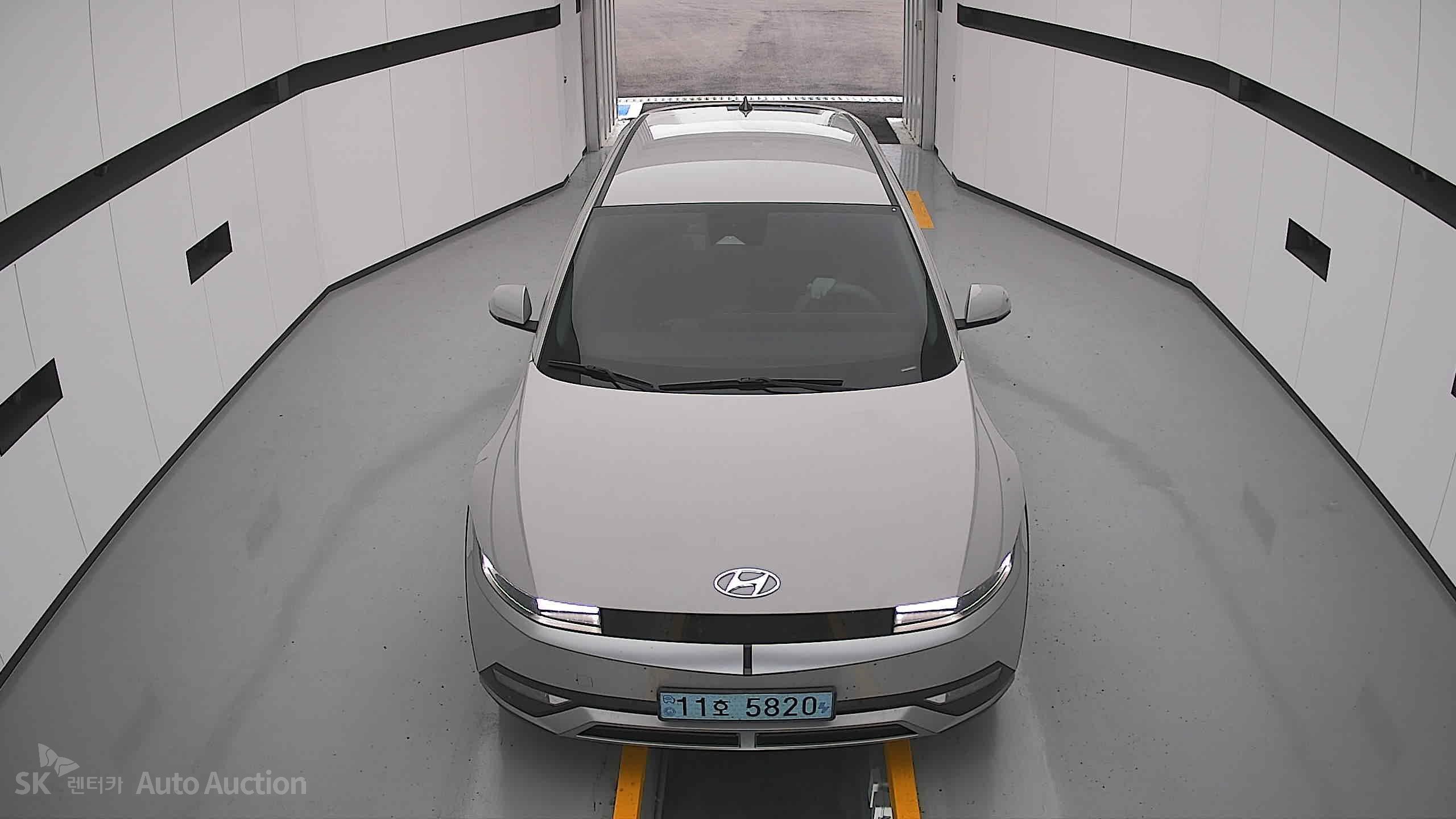 2022 - hyundai ioniq