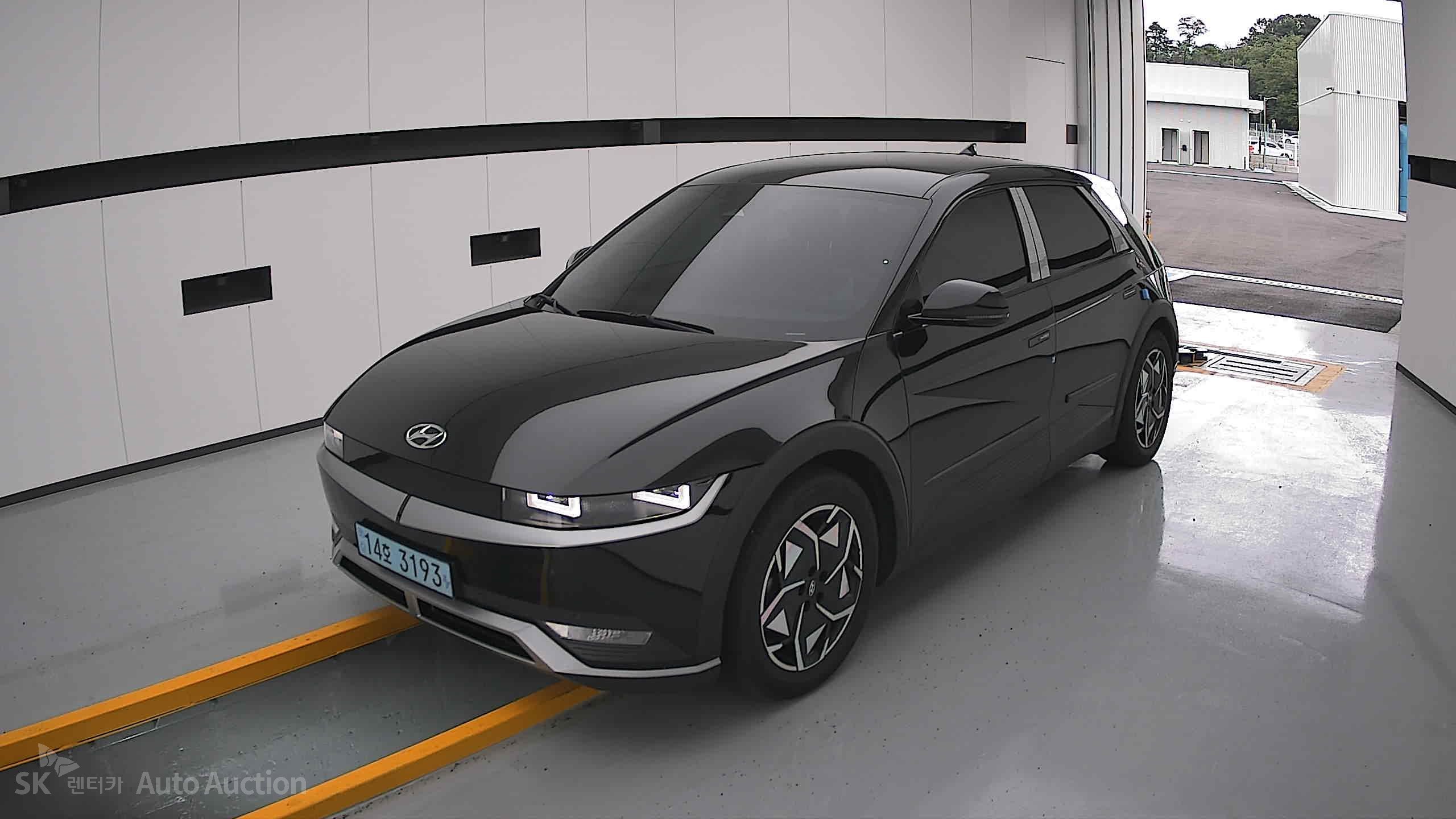 2022 - hyundai ioniq
