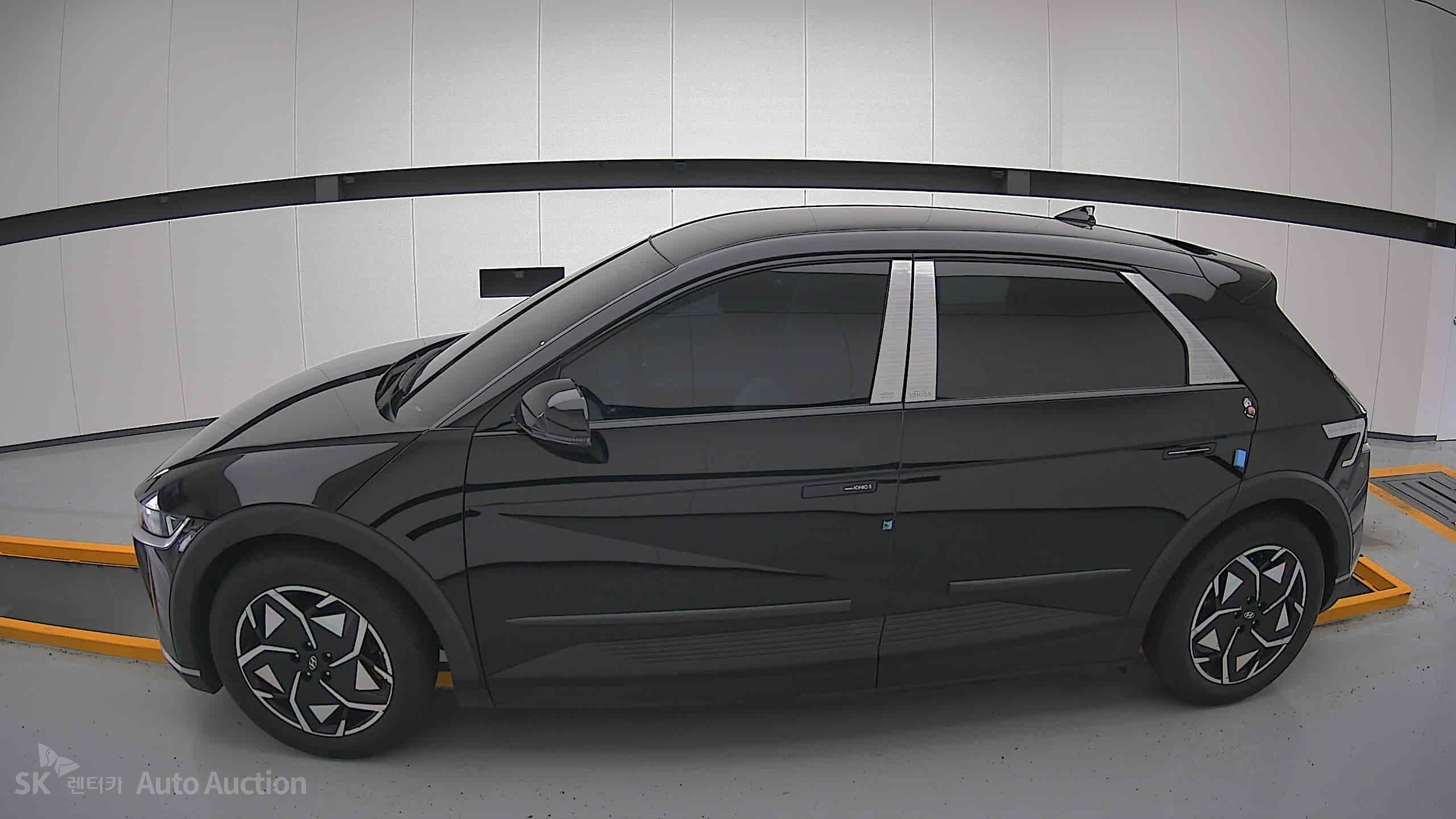 2022 - hyundai ioniq