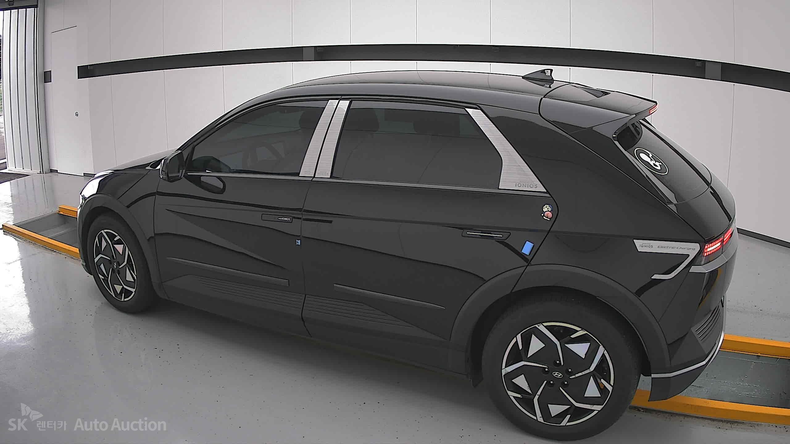 2022 - hyundai ioniq