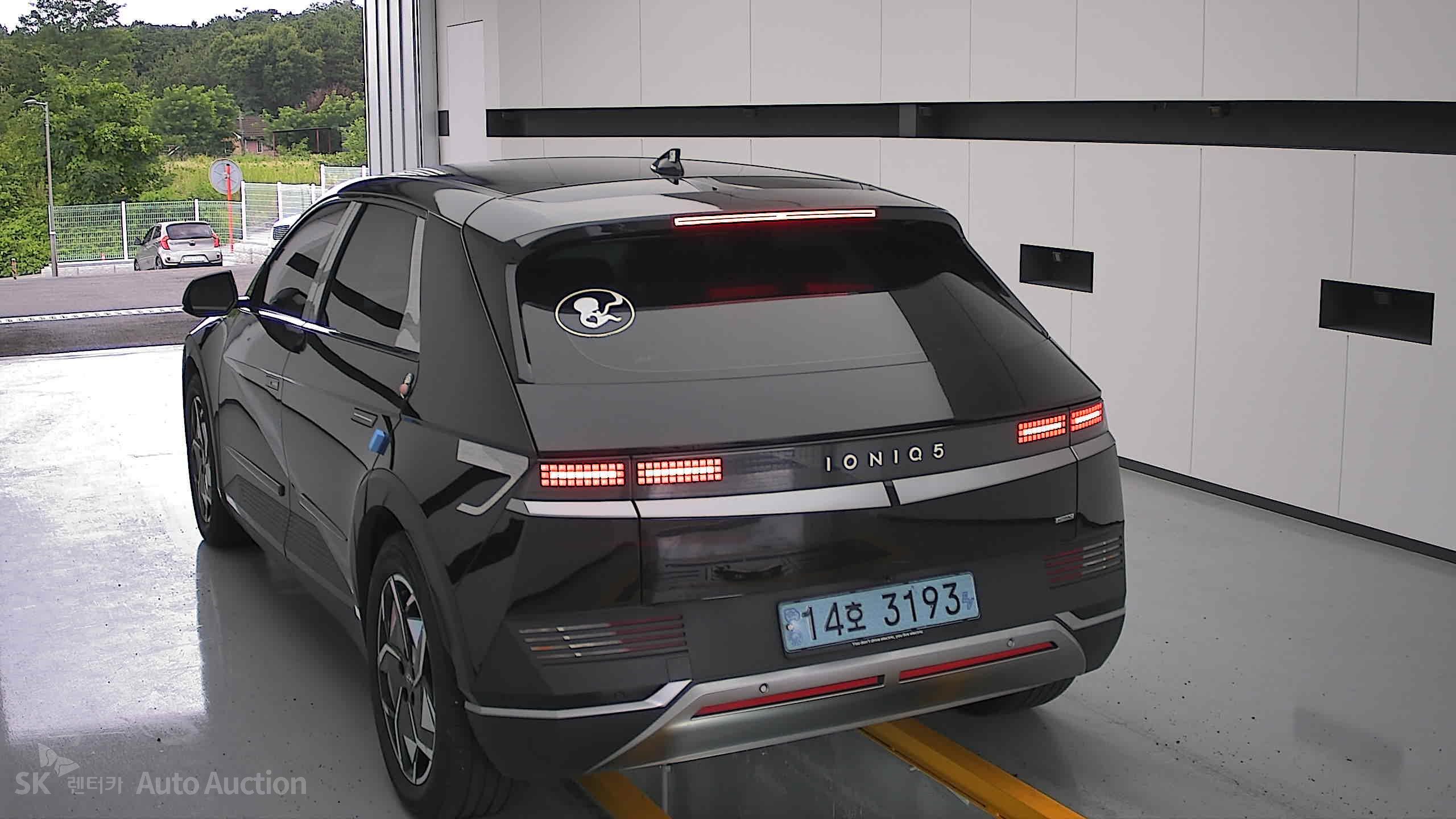 2022 - hyundai ioniq