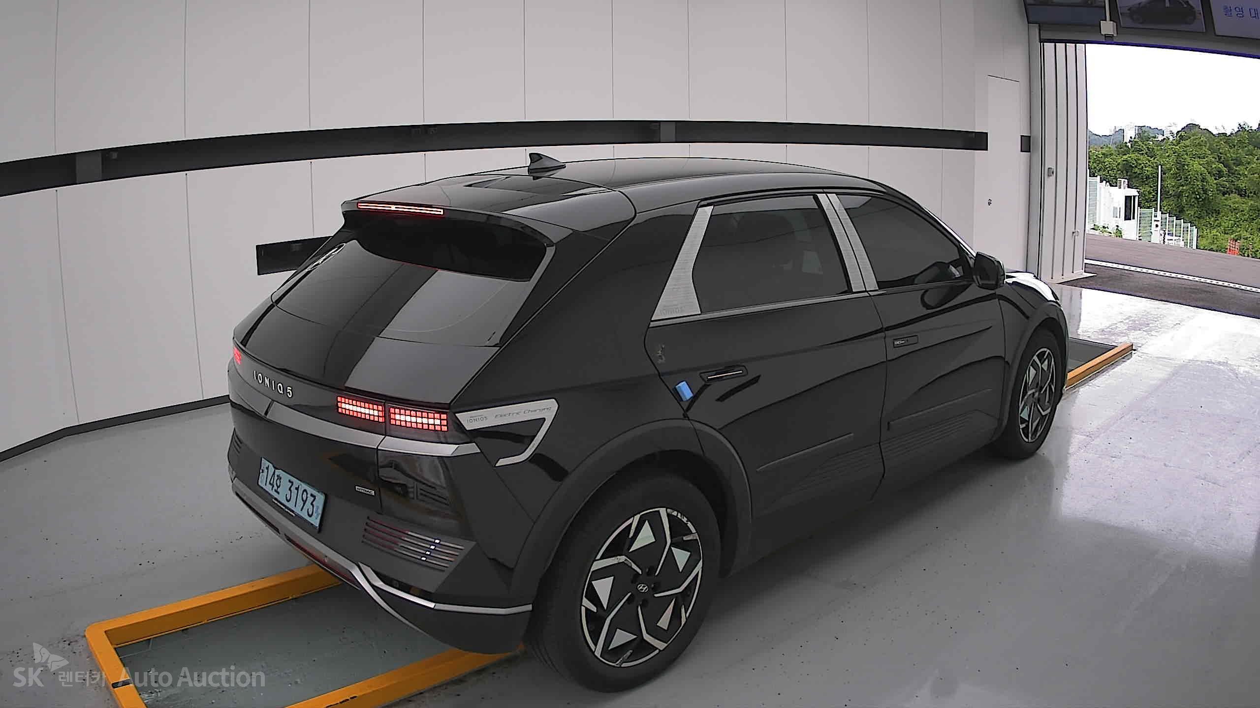 2022 - hyundai ioniq