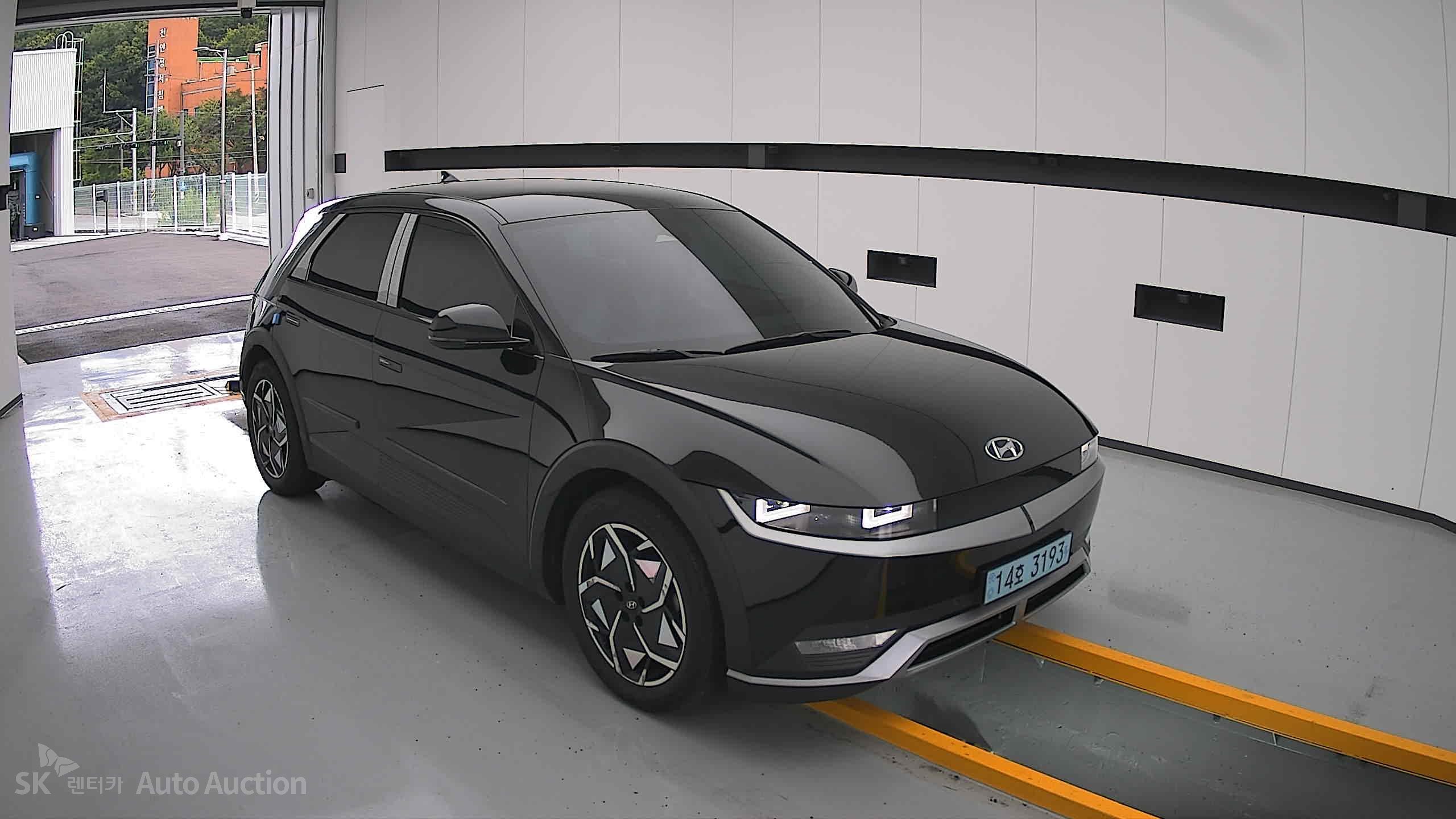 2022 - hyundai ioniq