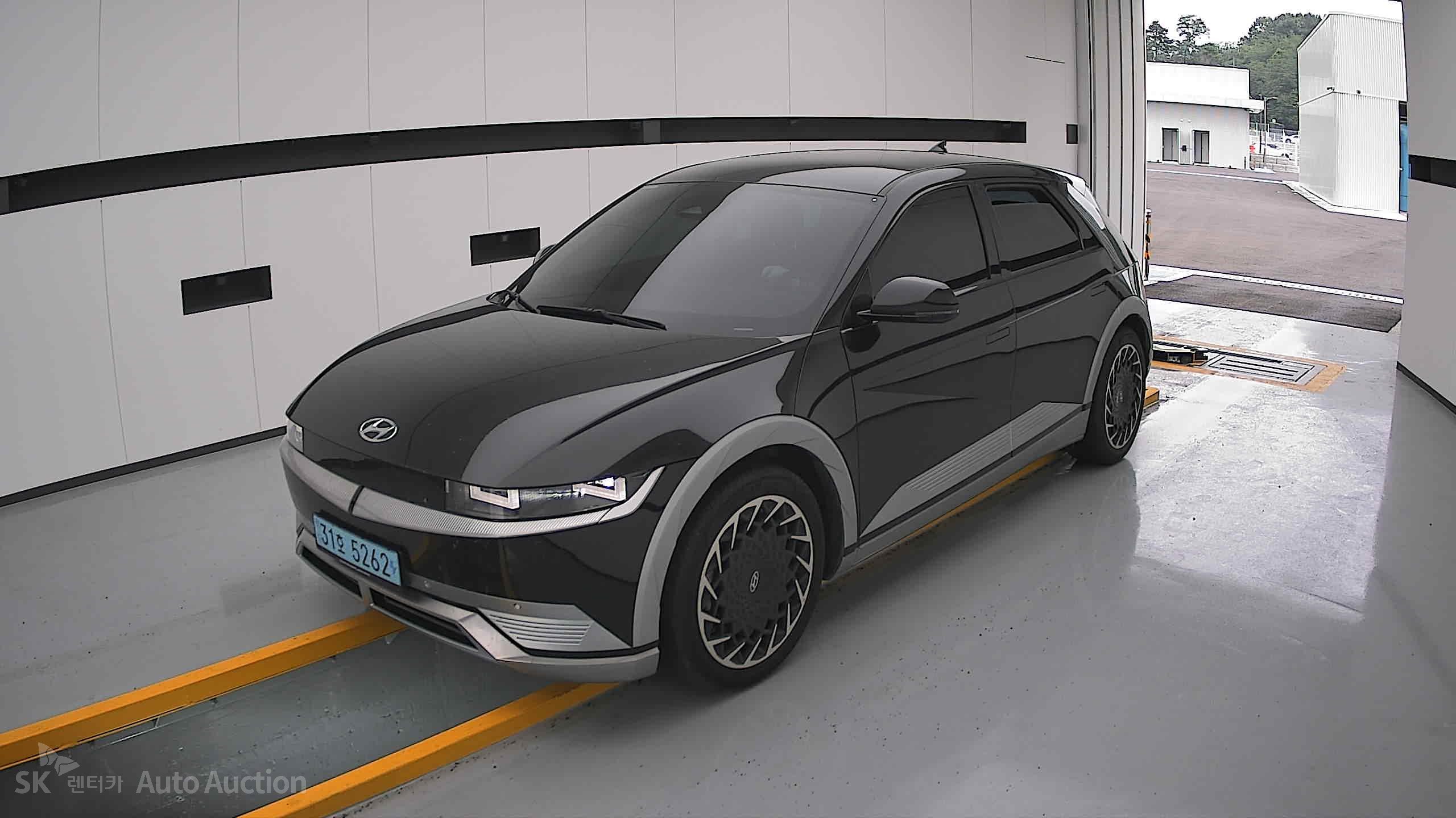 2022 - hyundai ioniq