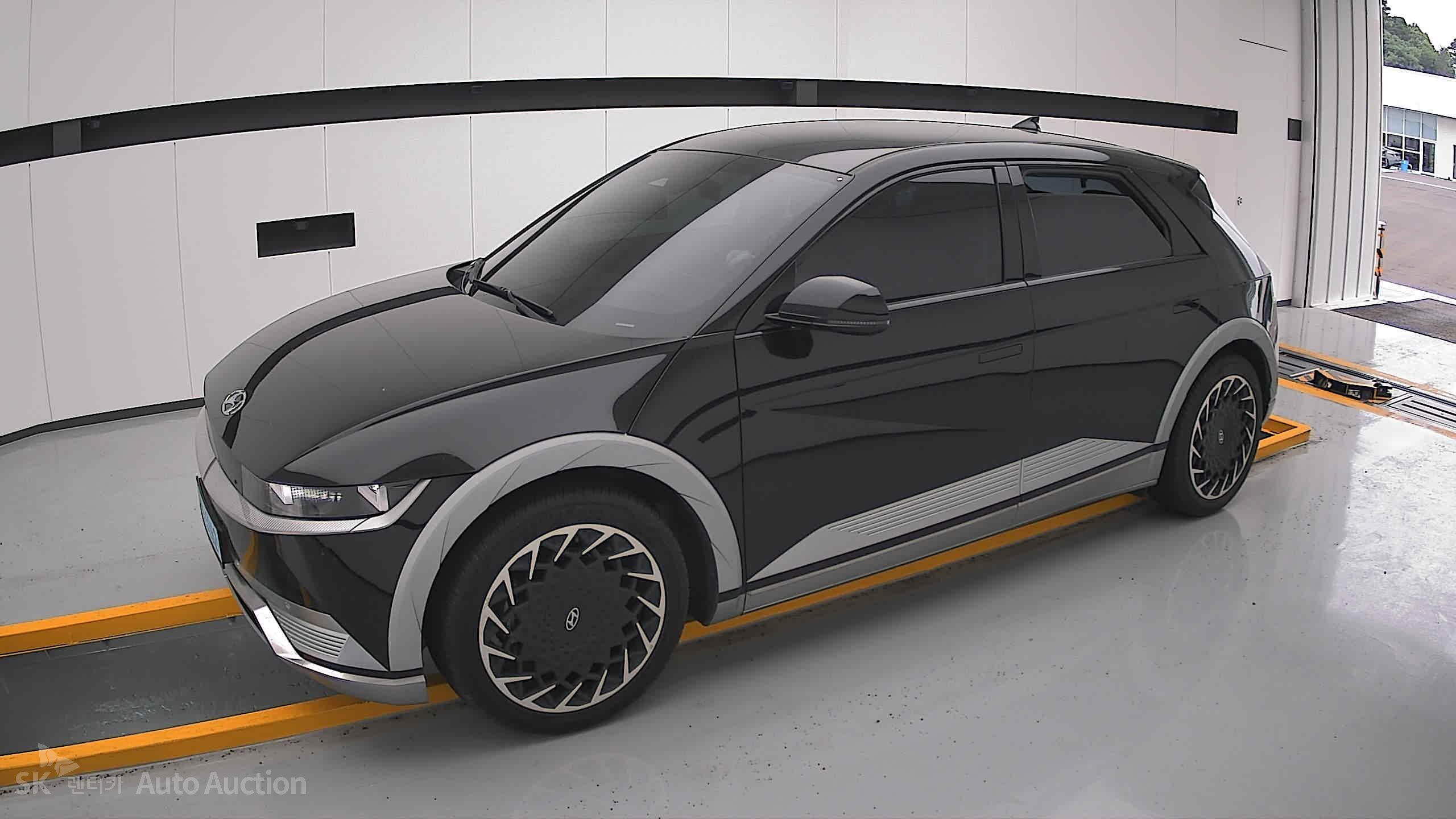 2022 - hyundai ioniq