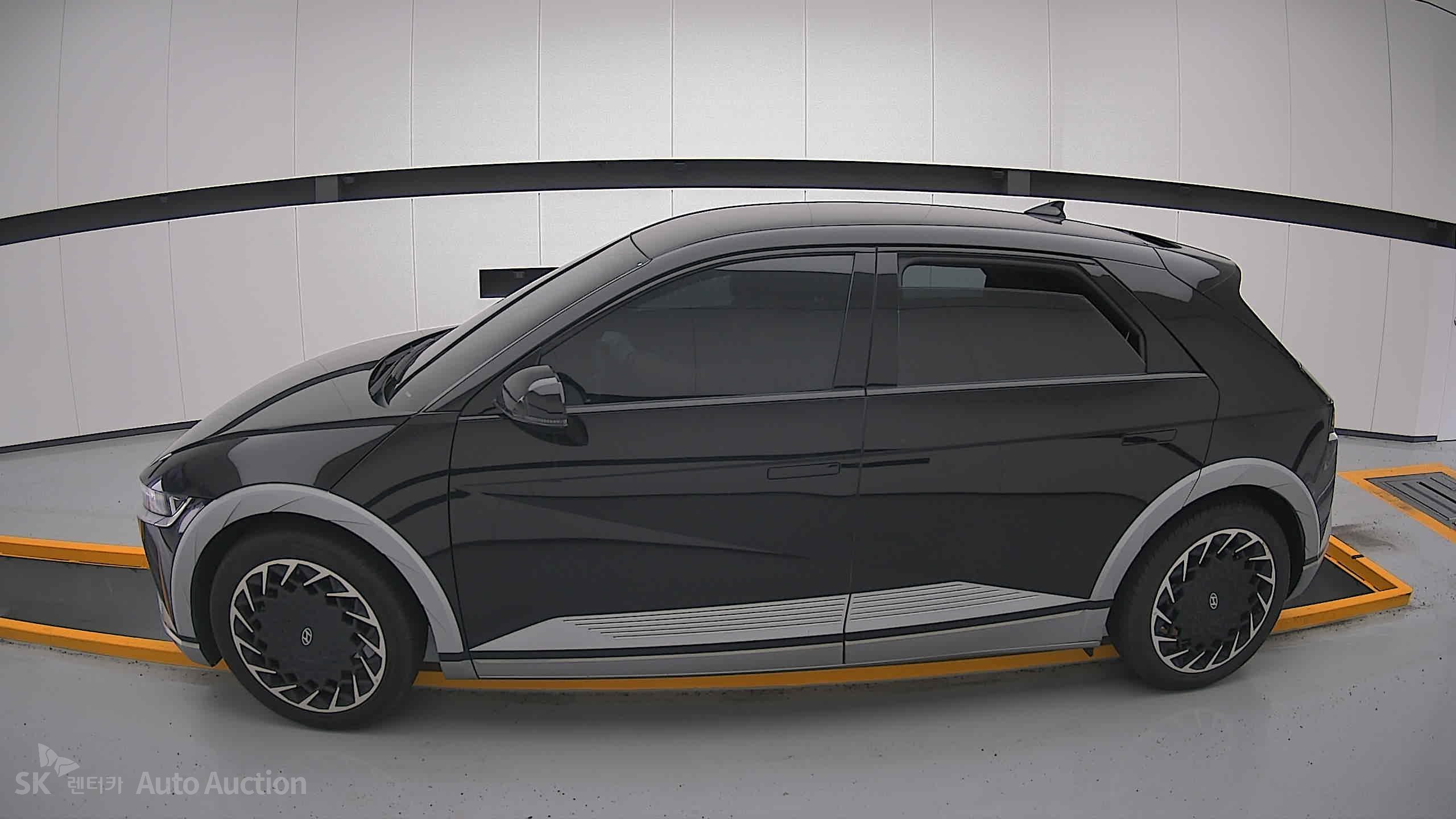 2022 - hyundai ioniq