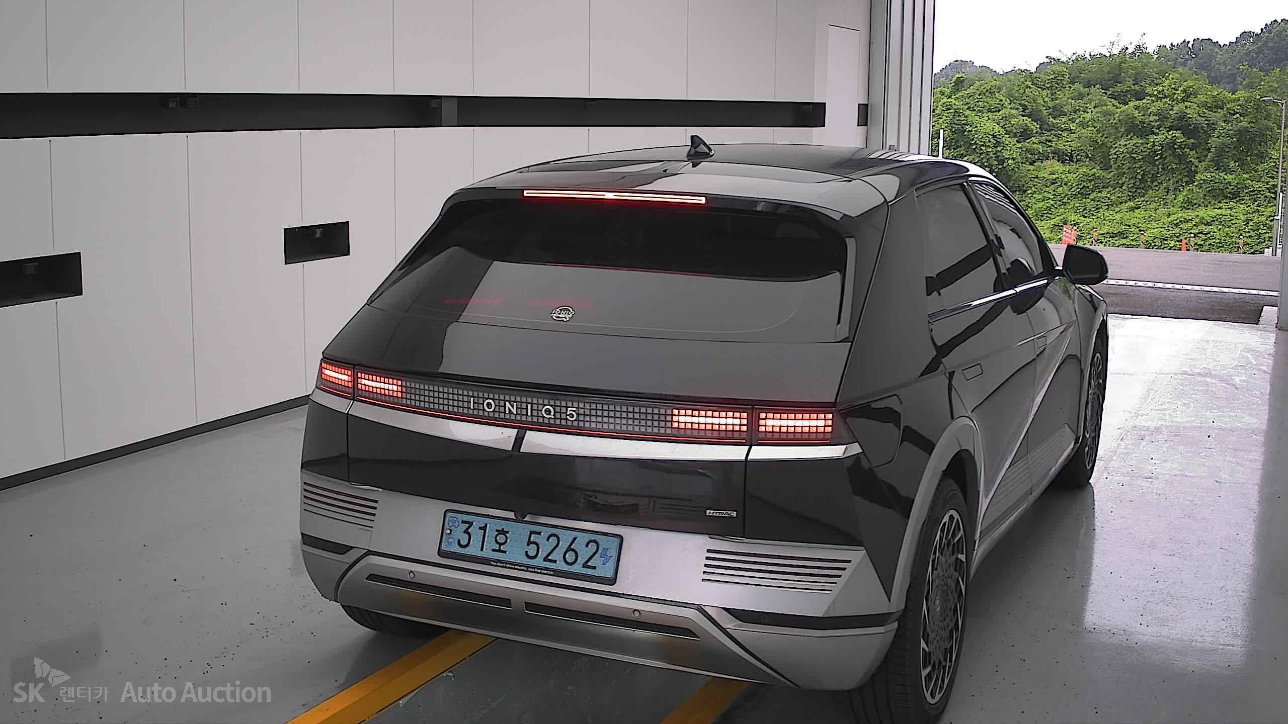 2022 - hyundai ioniq