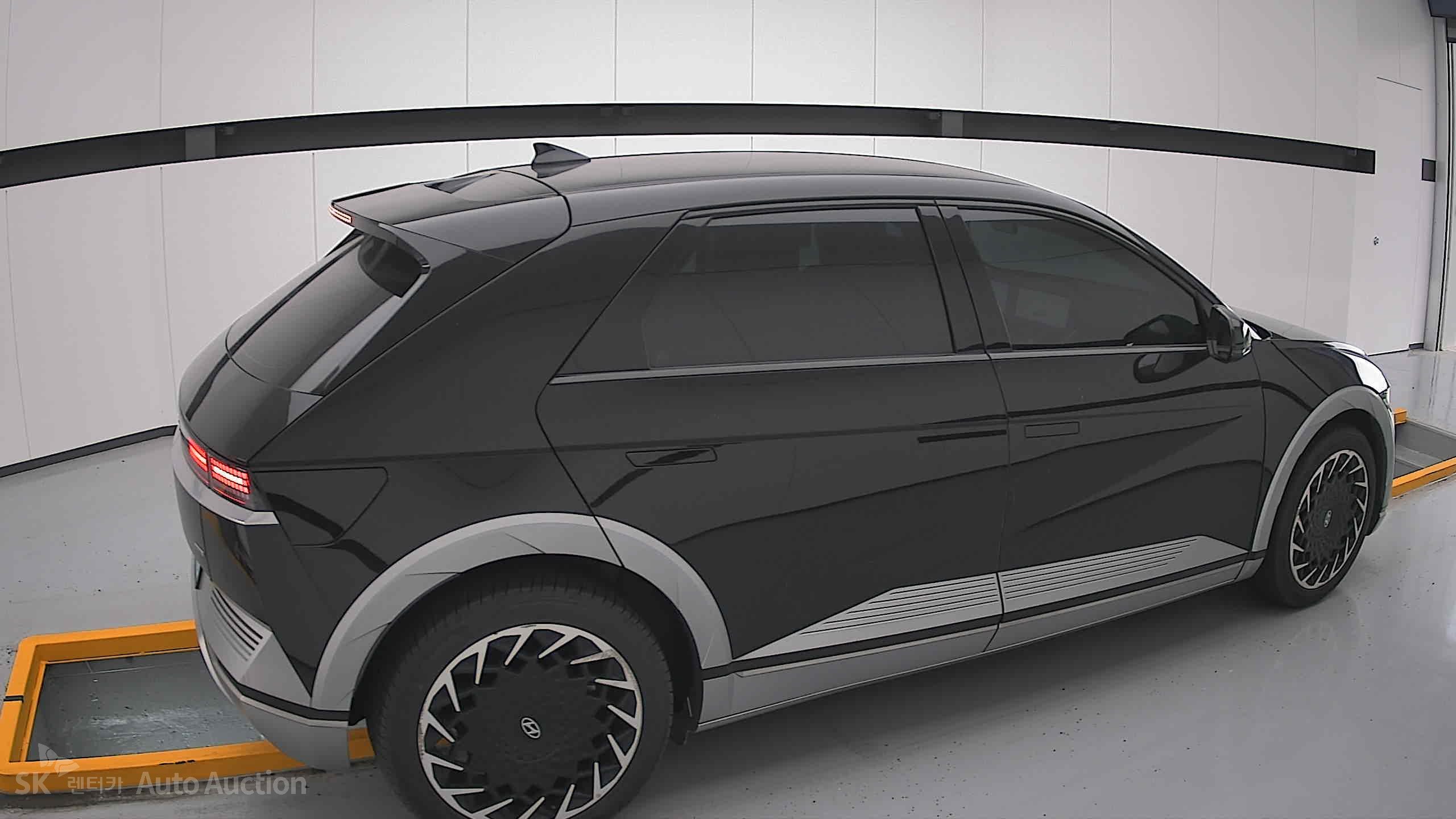 2022 - hyundai ioniq