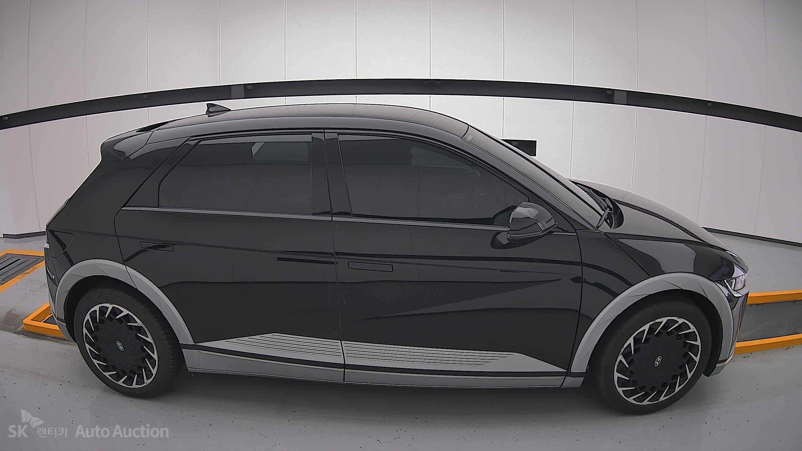 2022 - hyundai ioniq