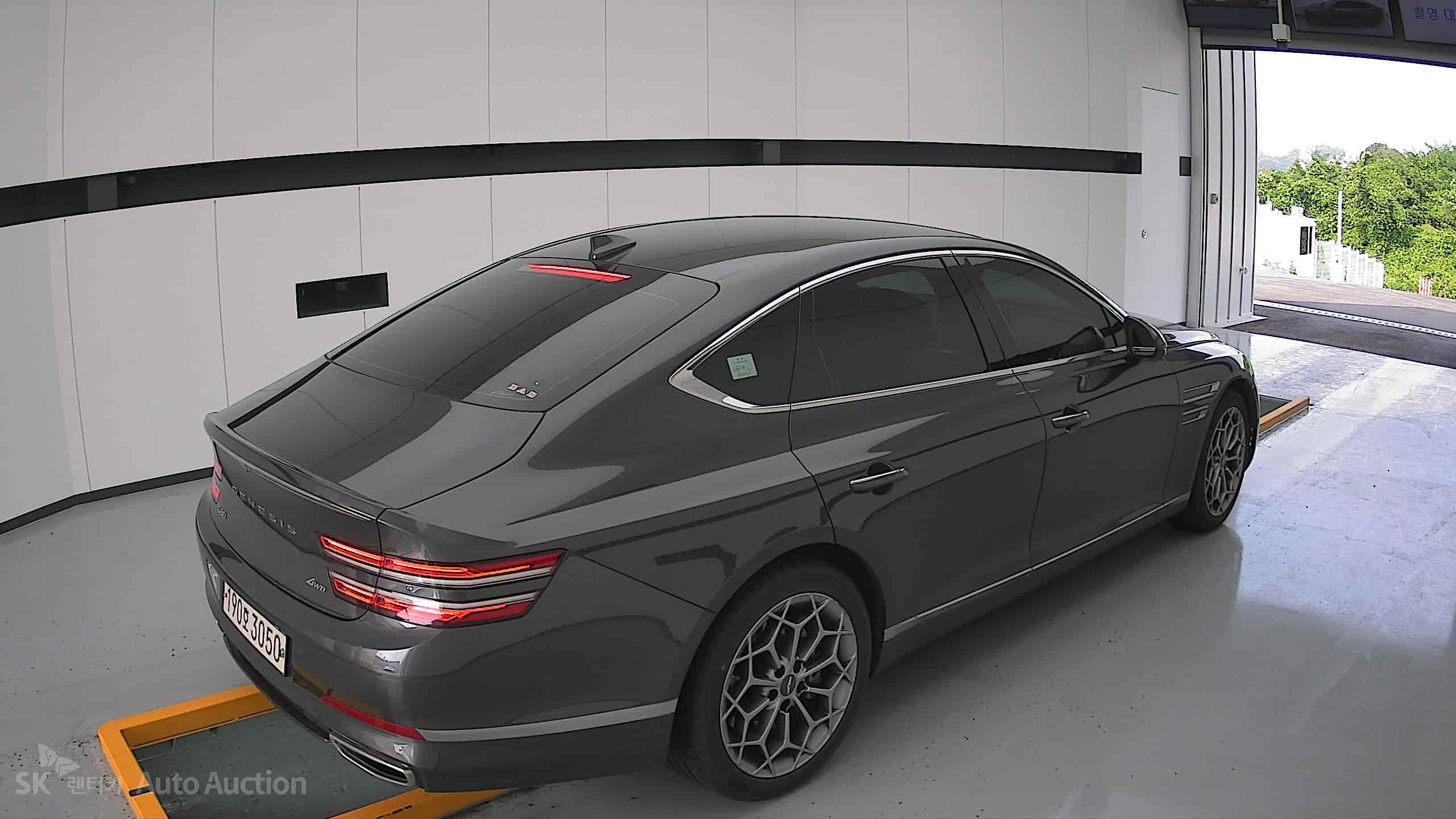2022 - genesis g80