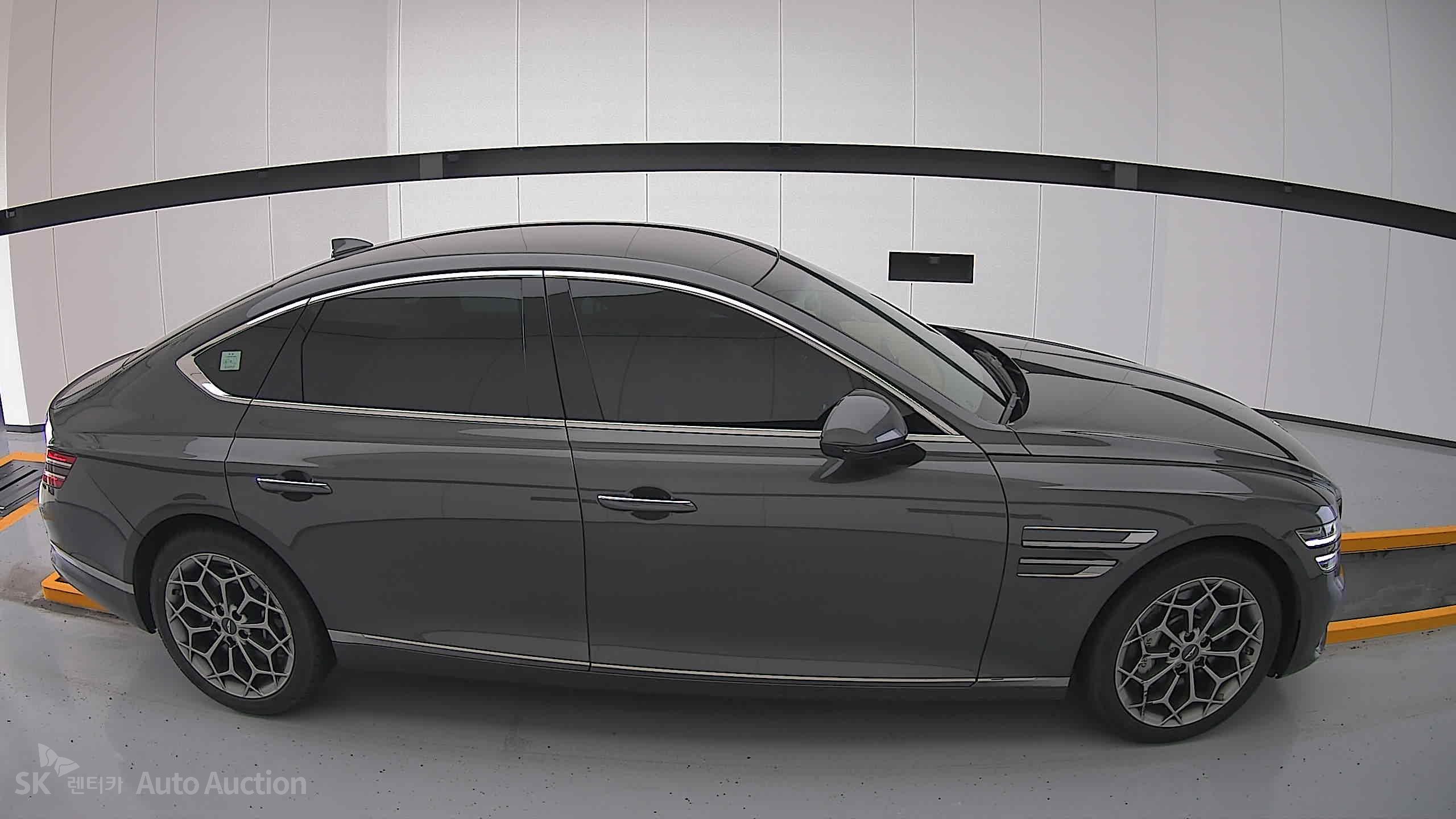 2022 - genesis g80