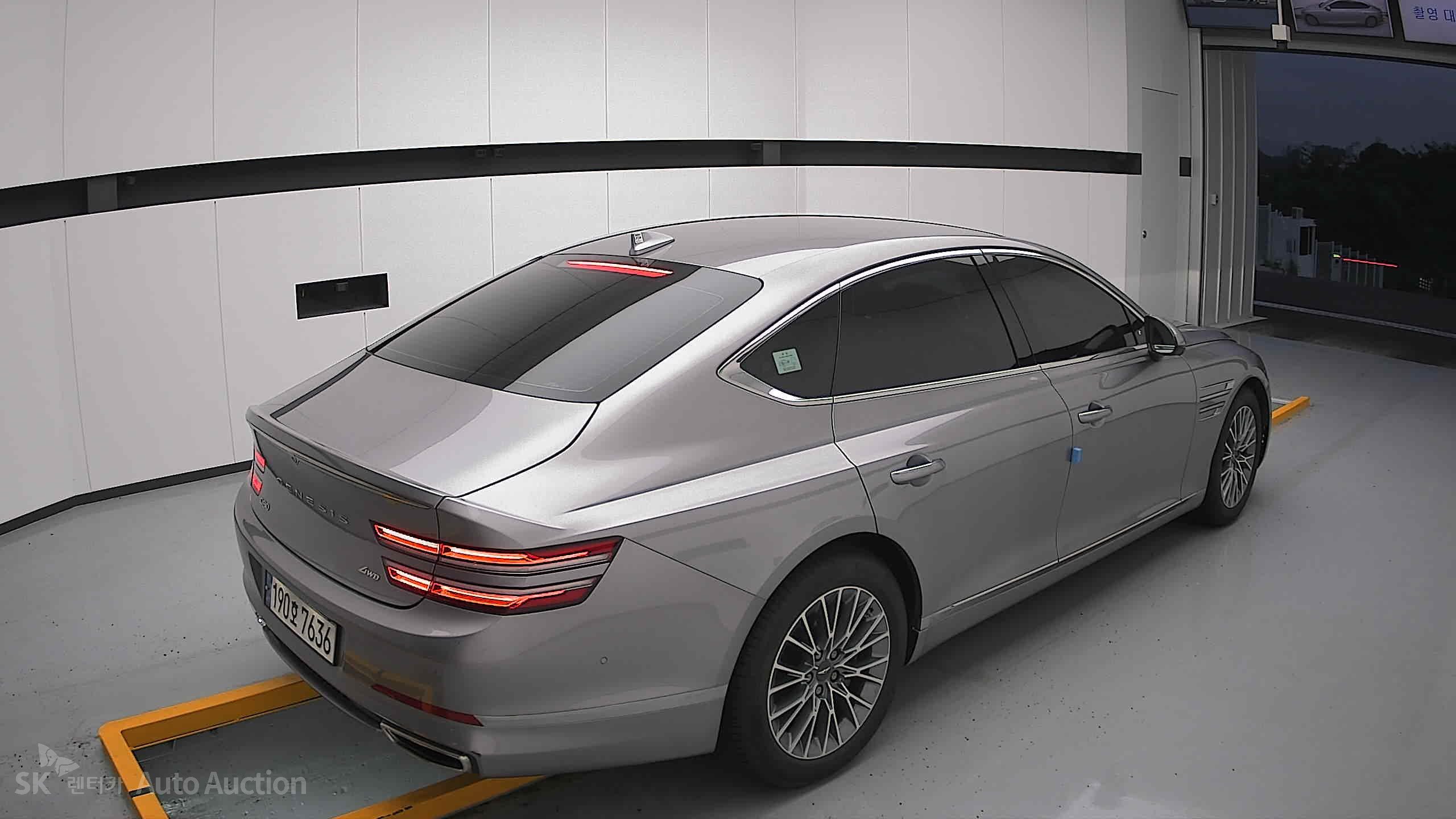 2022 - genesis g80