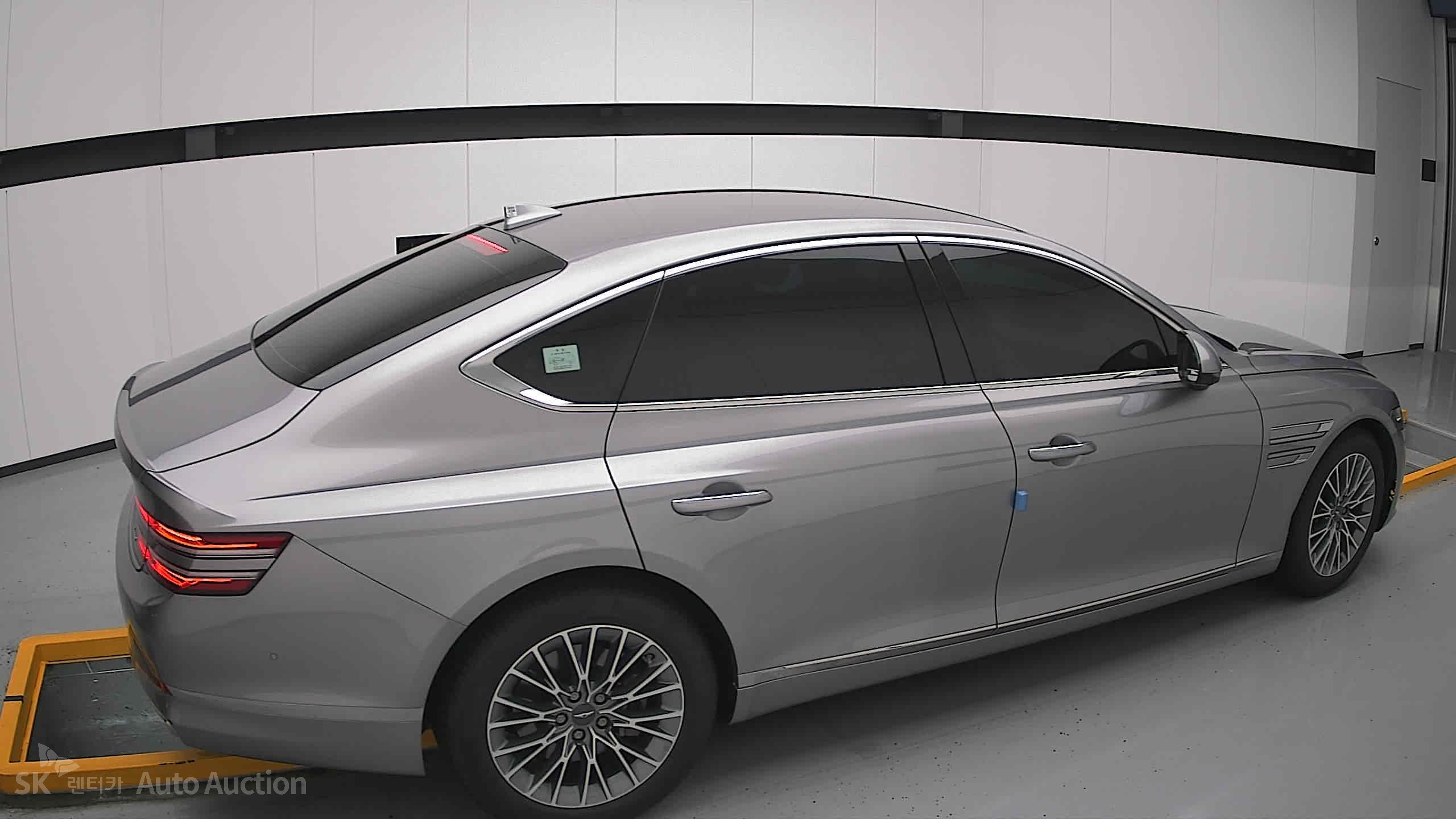 2022 - genesis g80
