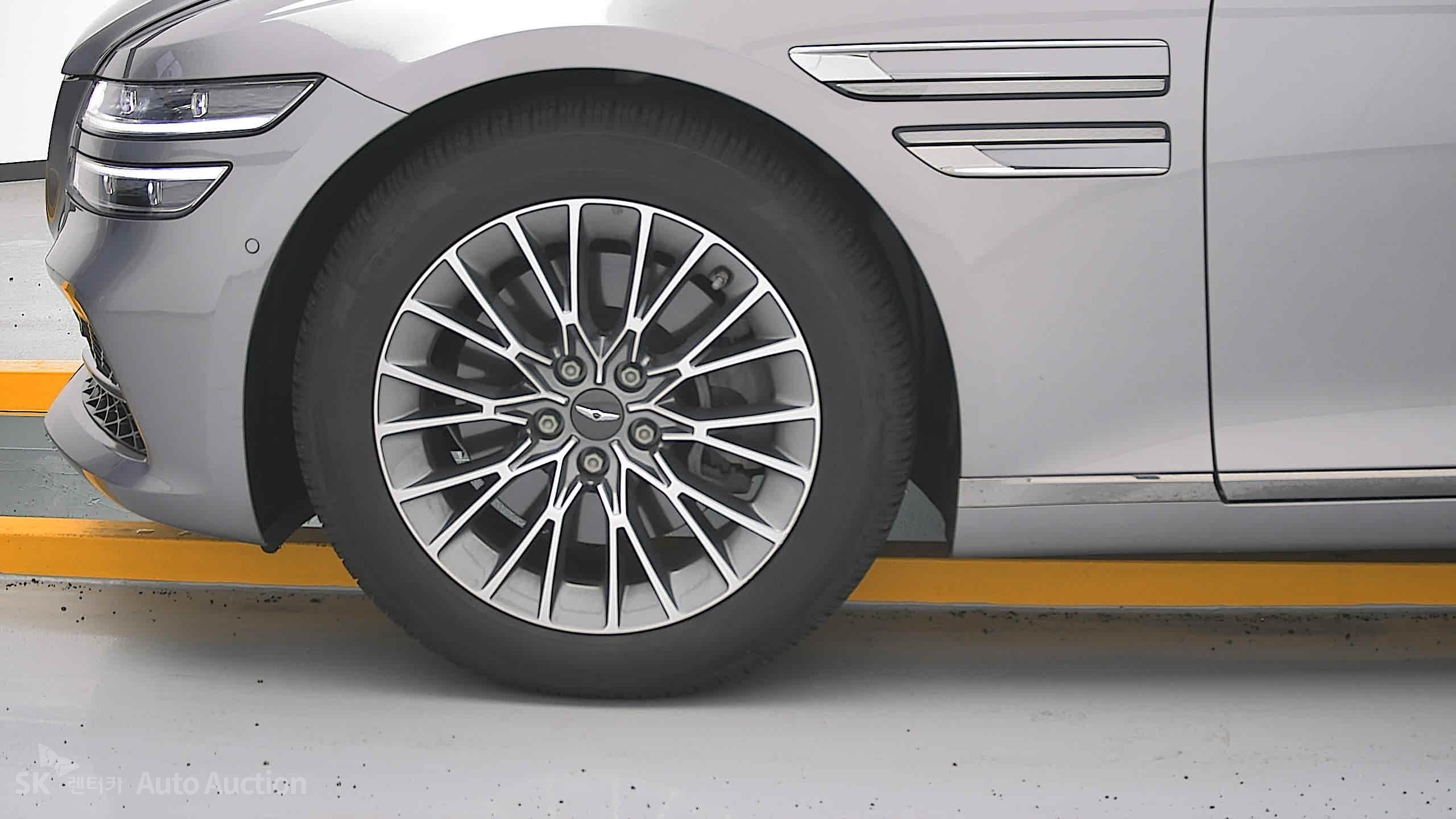 2022 - genesis g80