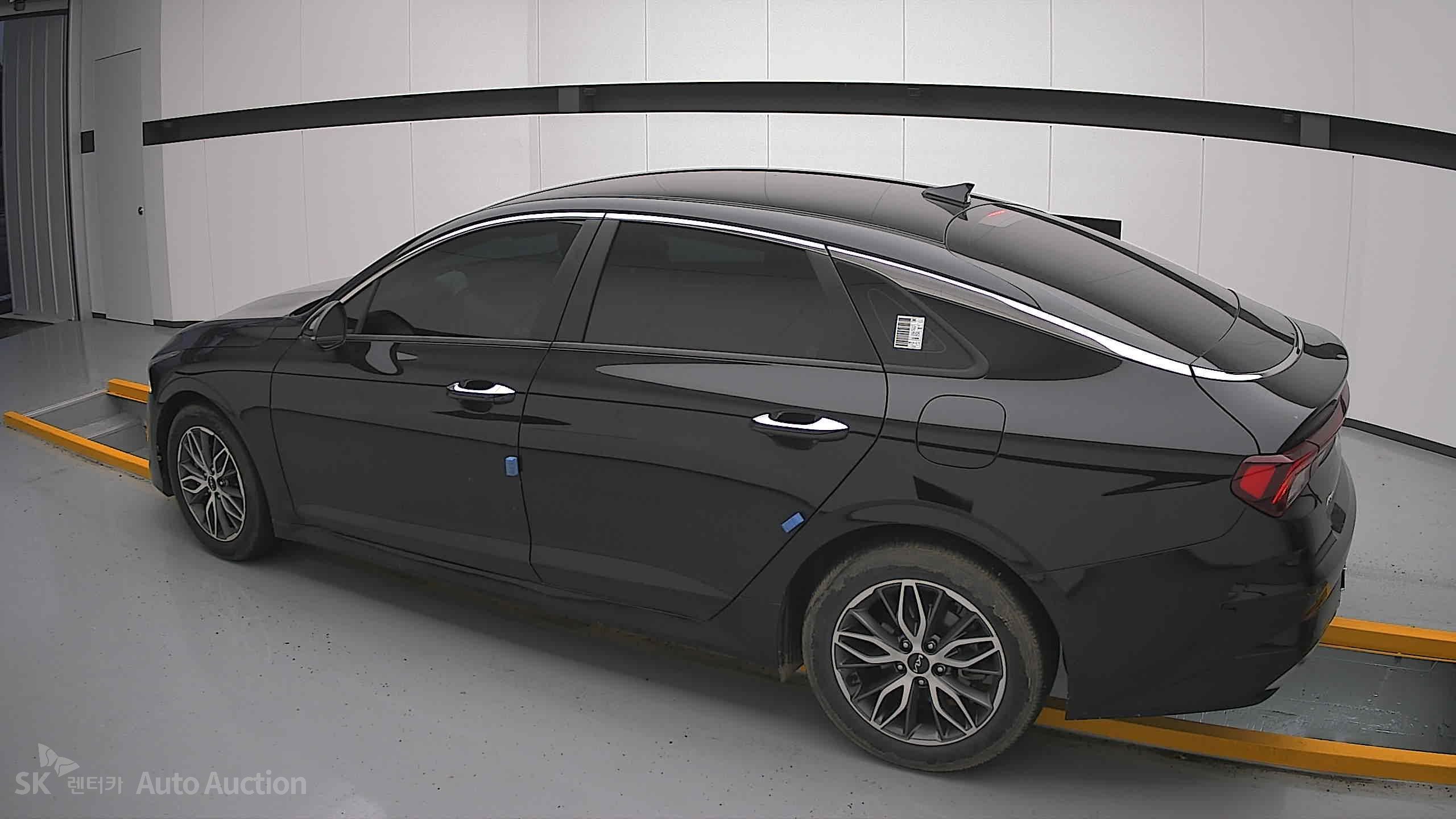 2022 - kia k5