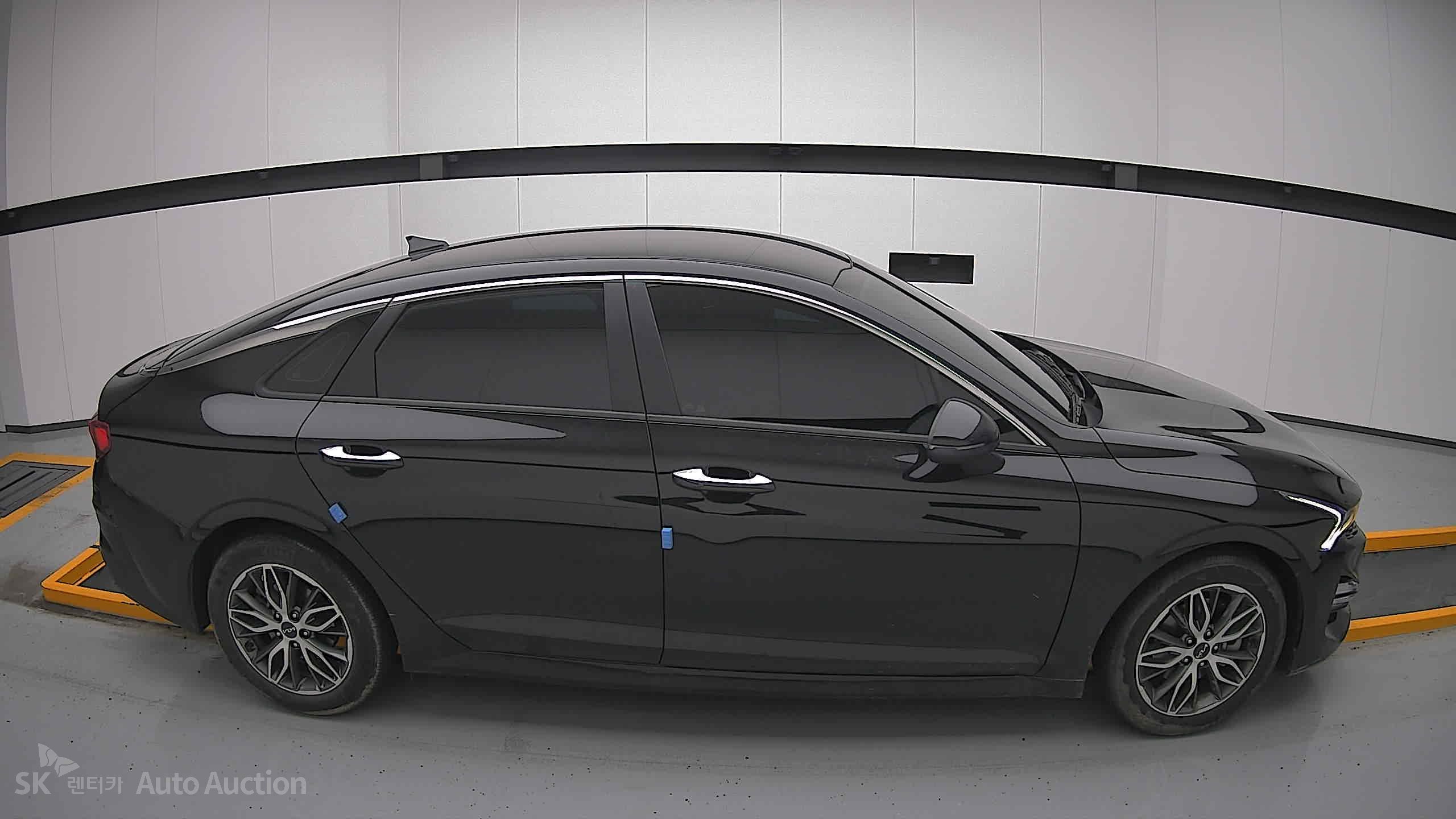 2022 - kia k5