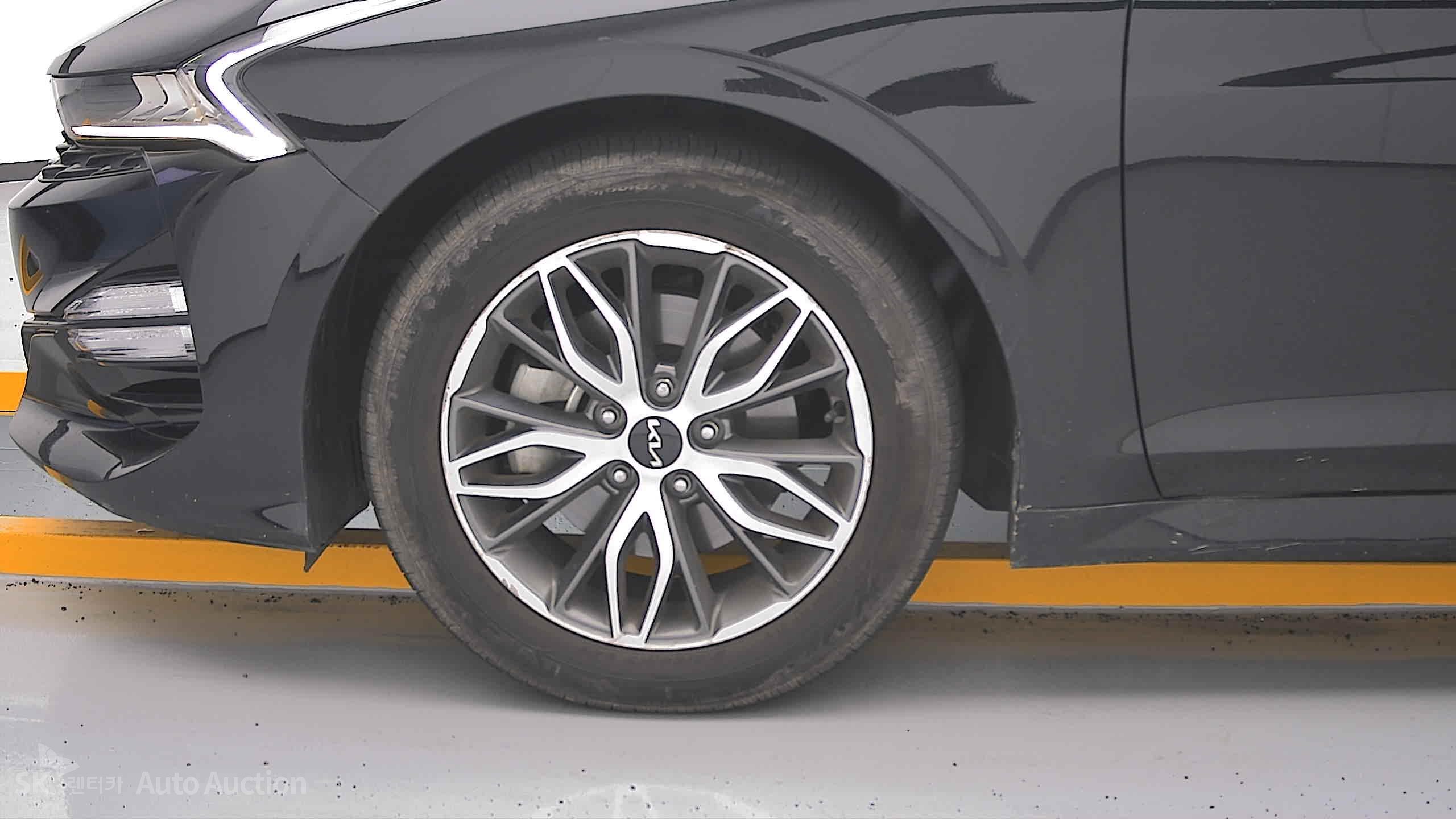 2022 - kia k5
