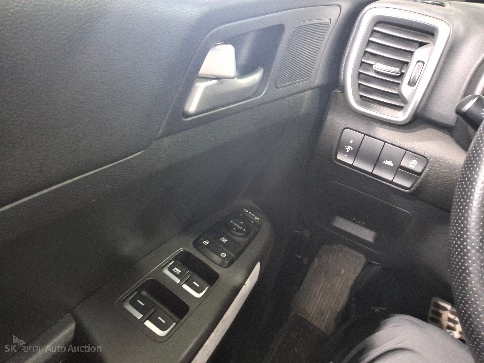 2022 - kia sportage