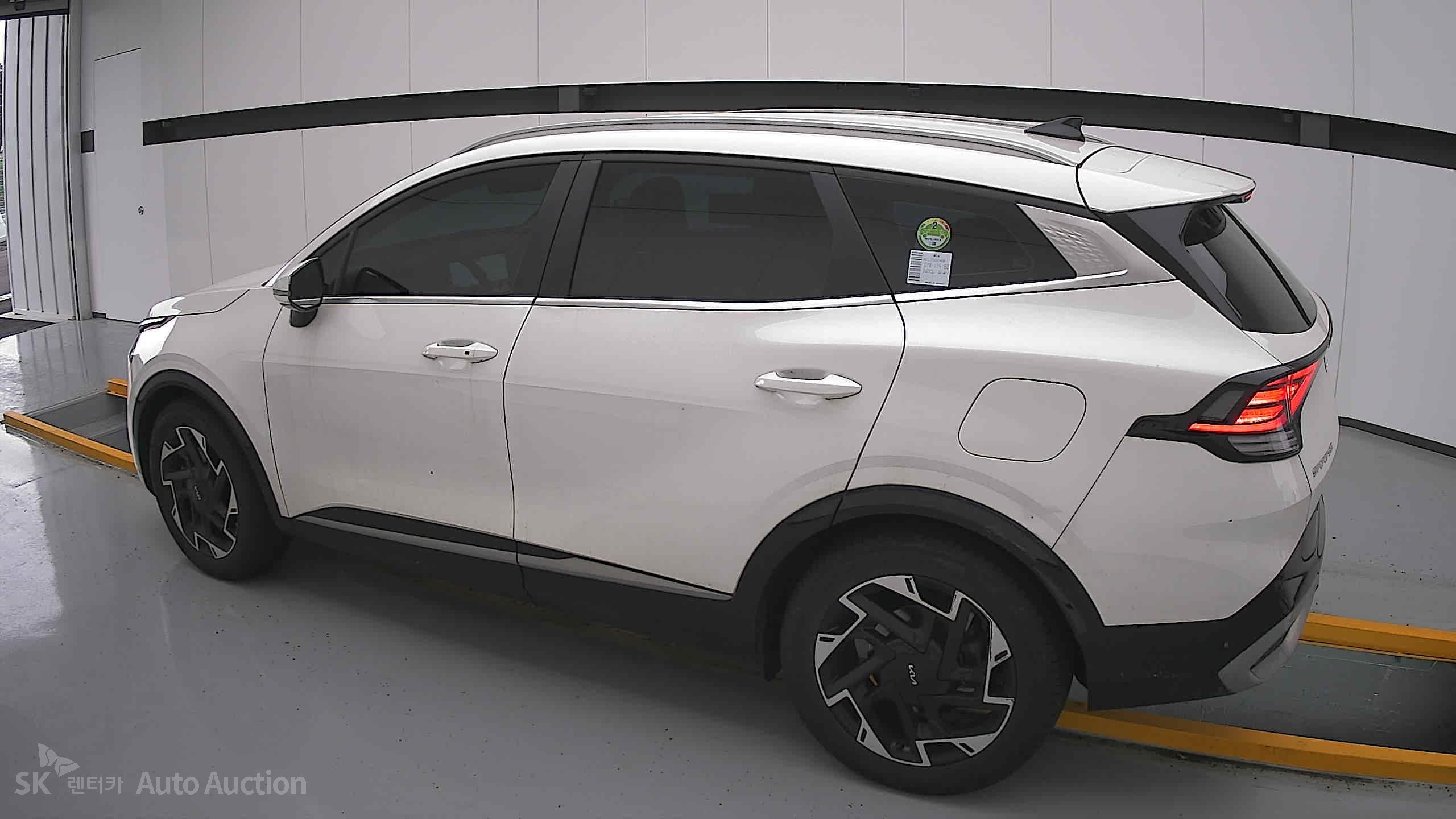 2023 - kia sportage