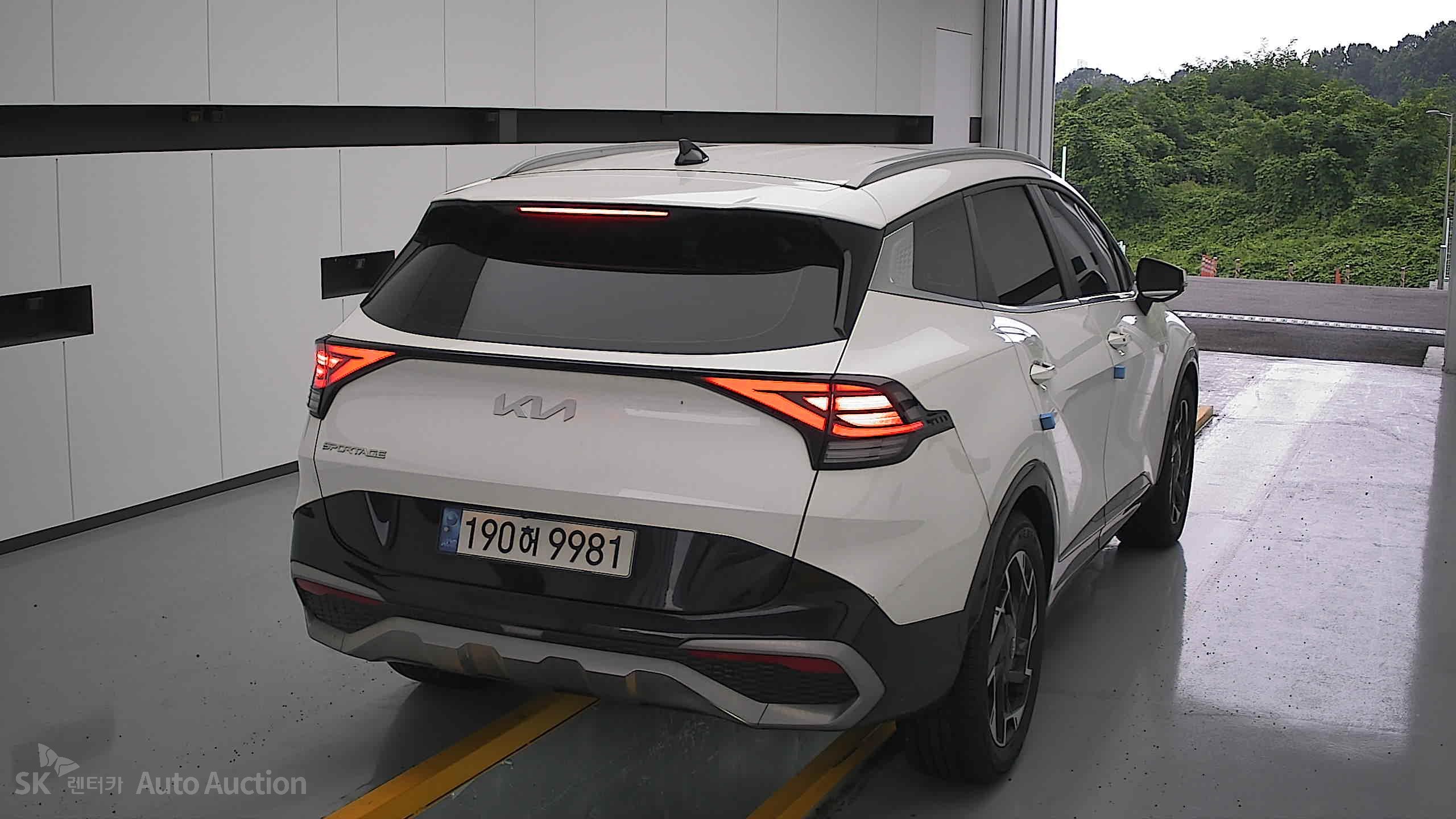 2023 - kia sportage