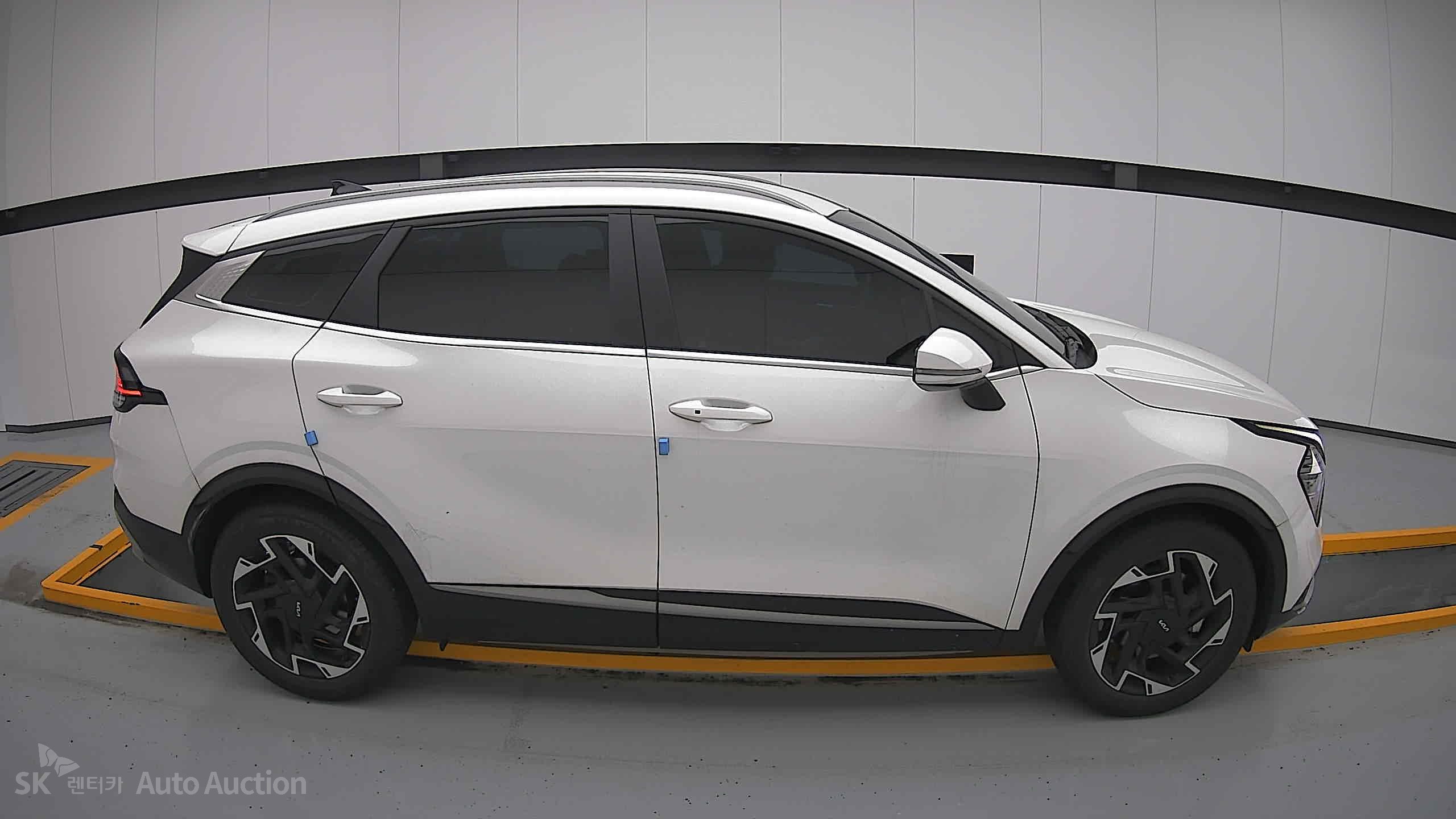 2023 - kia sportage