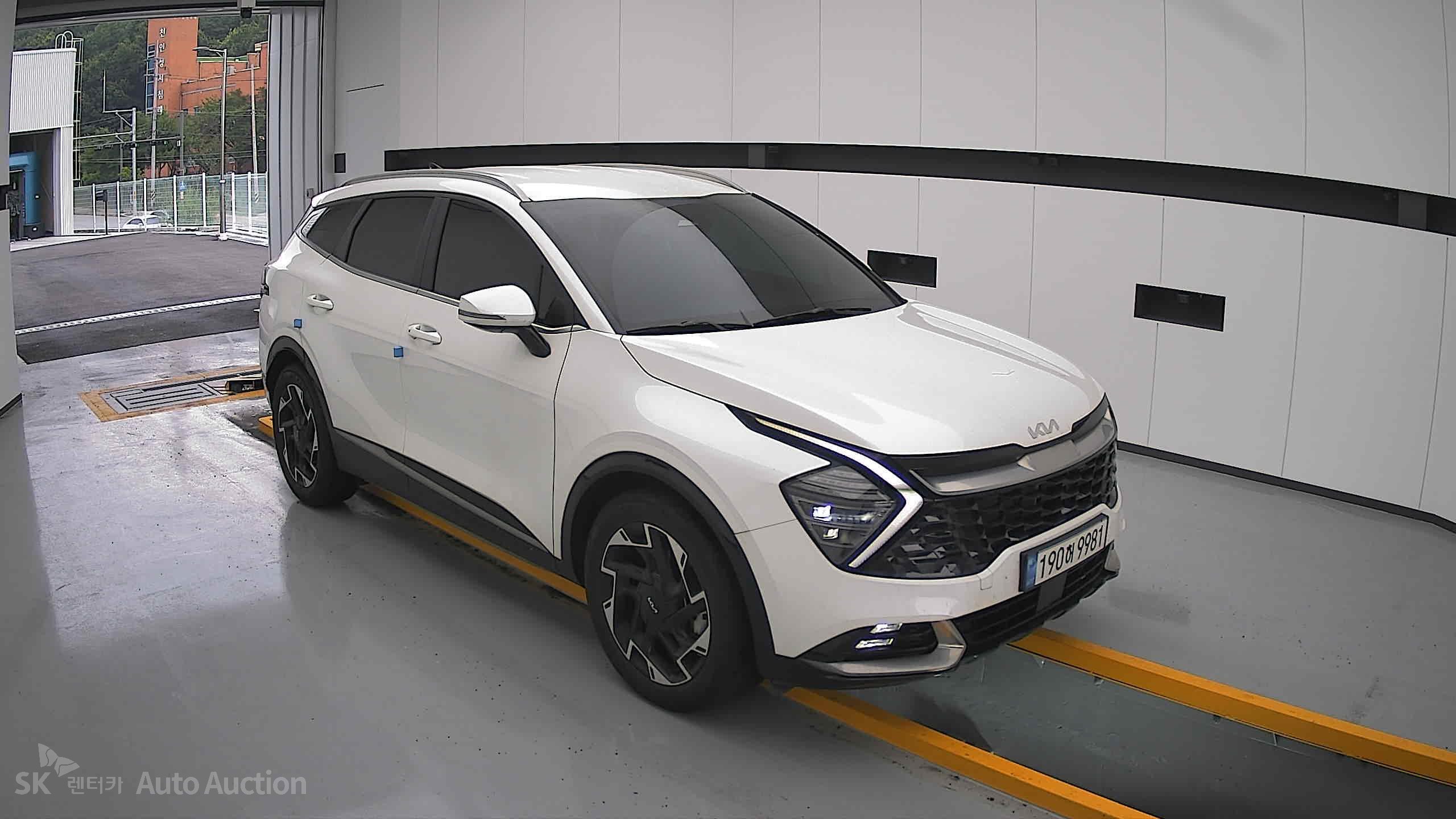 2023 - kia sportage
