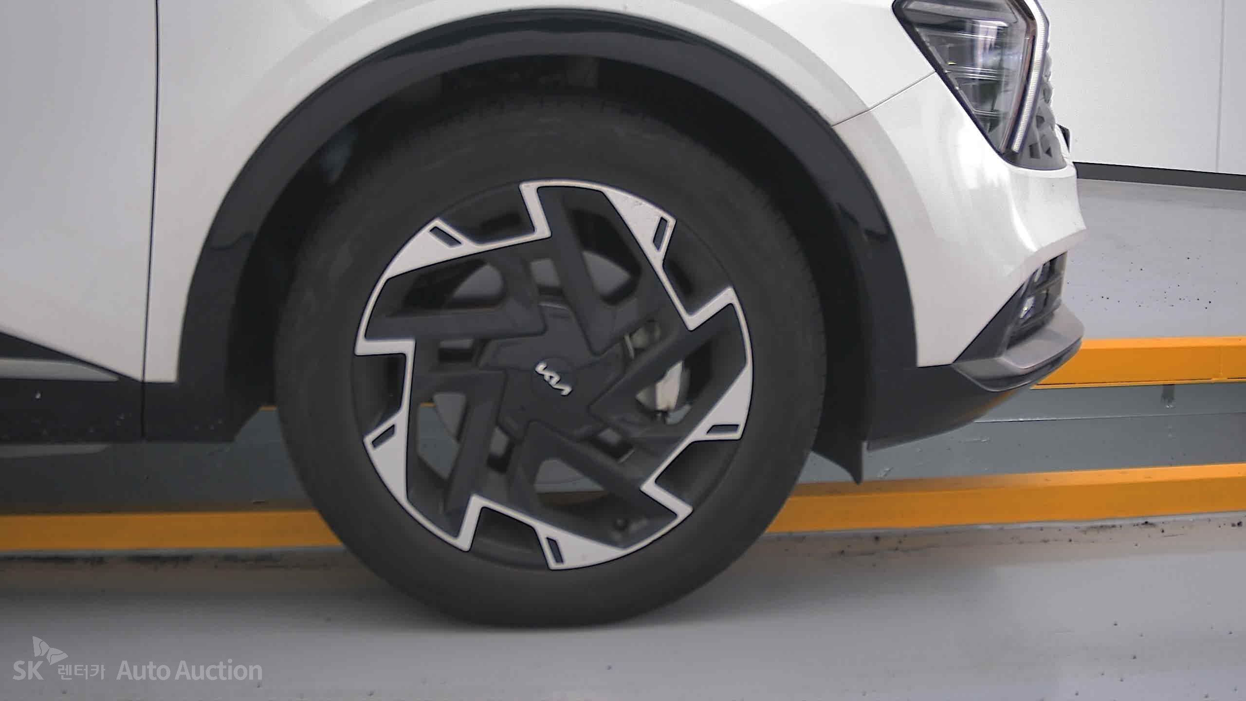 2023 - kia sportage