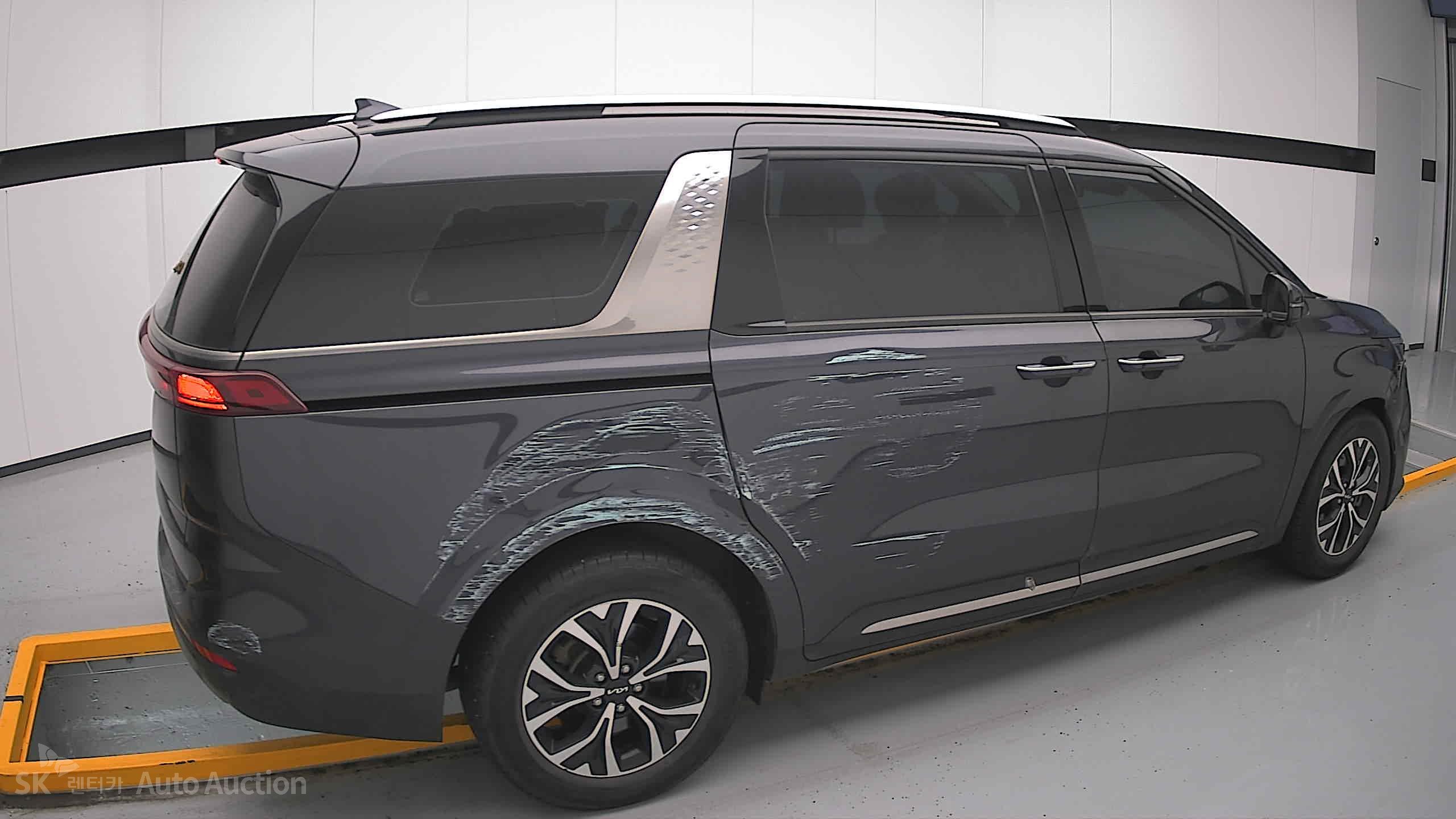 2022 - kia carnival