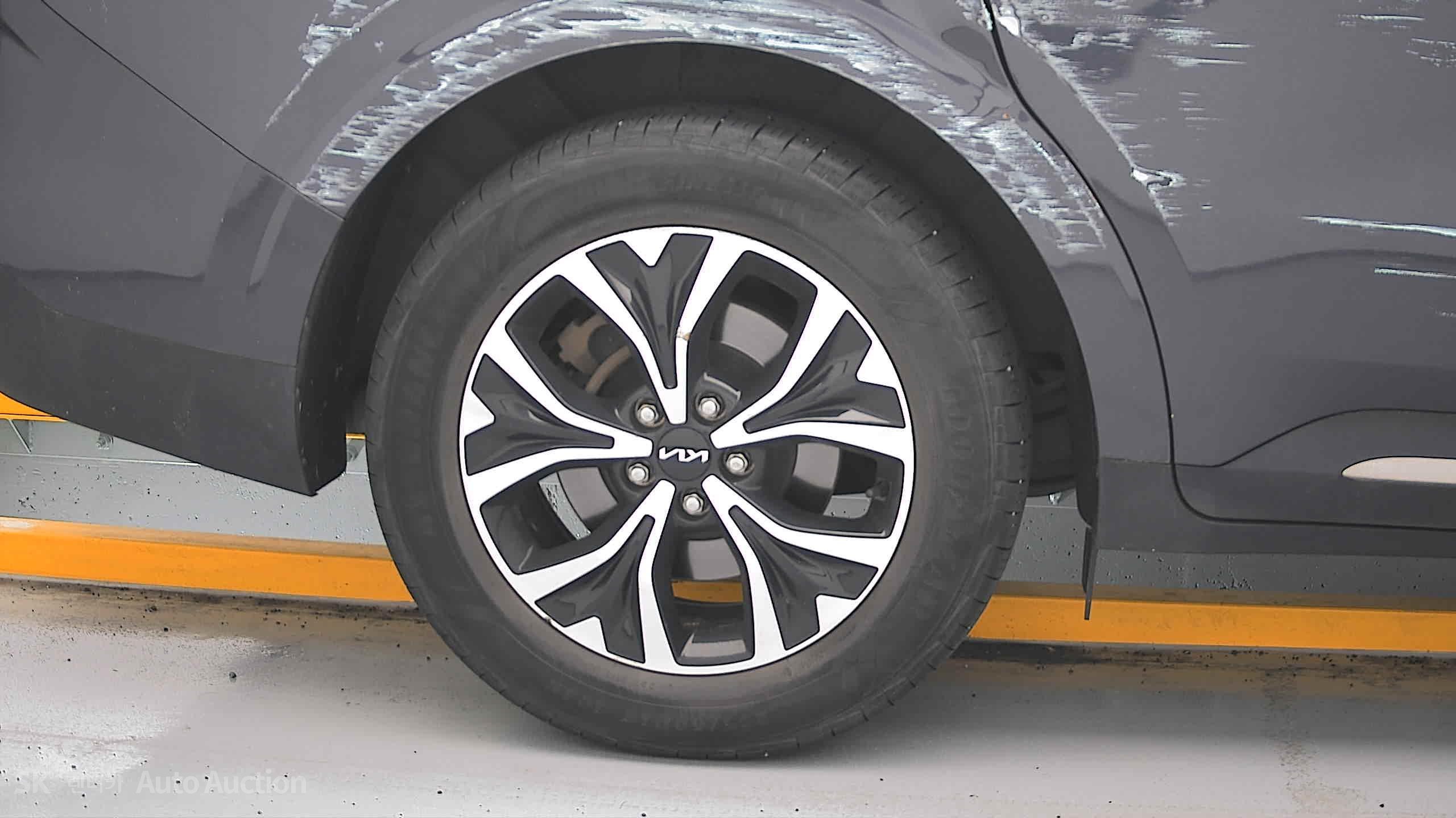 2022 - kia carnival