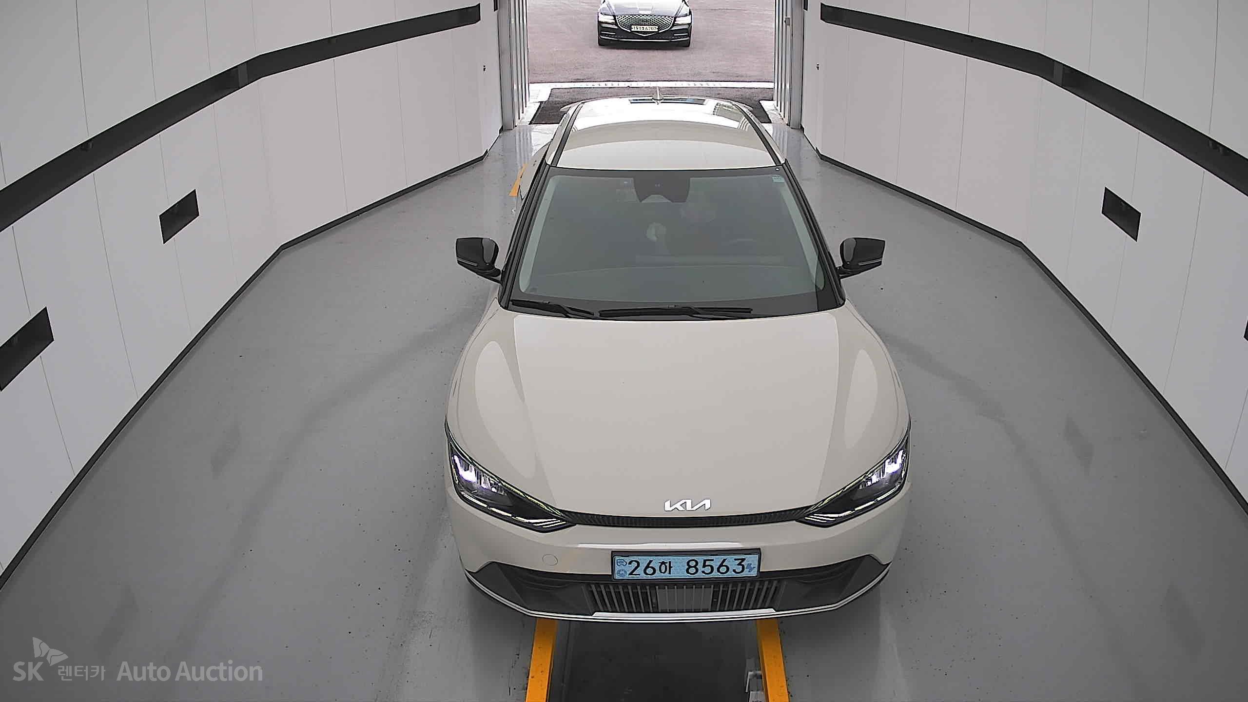 2022 - kia ev6