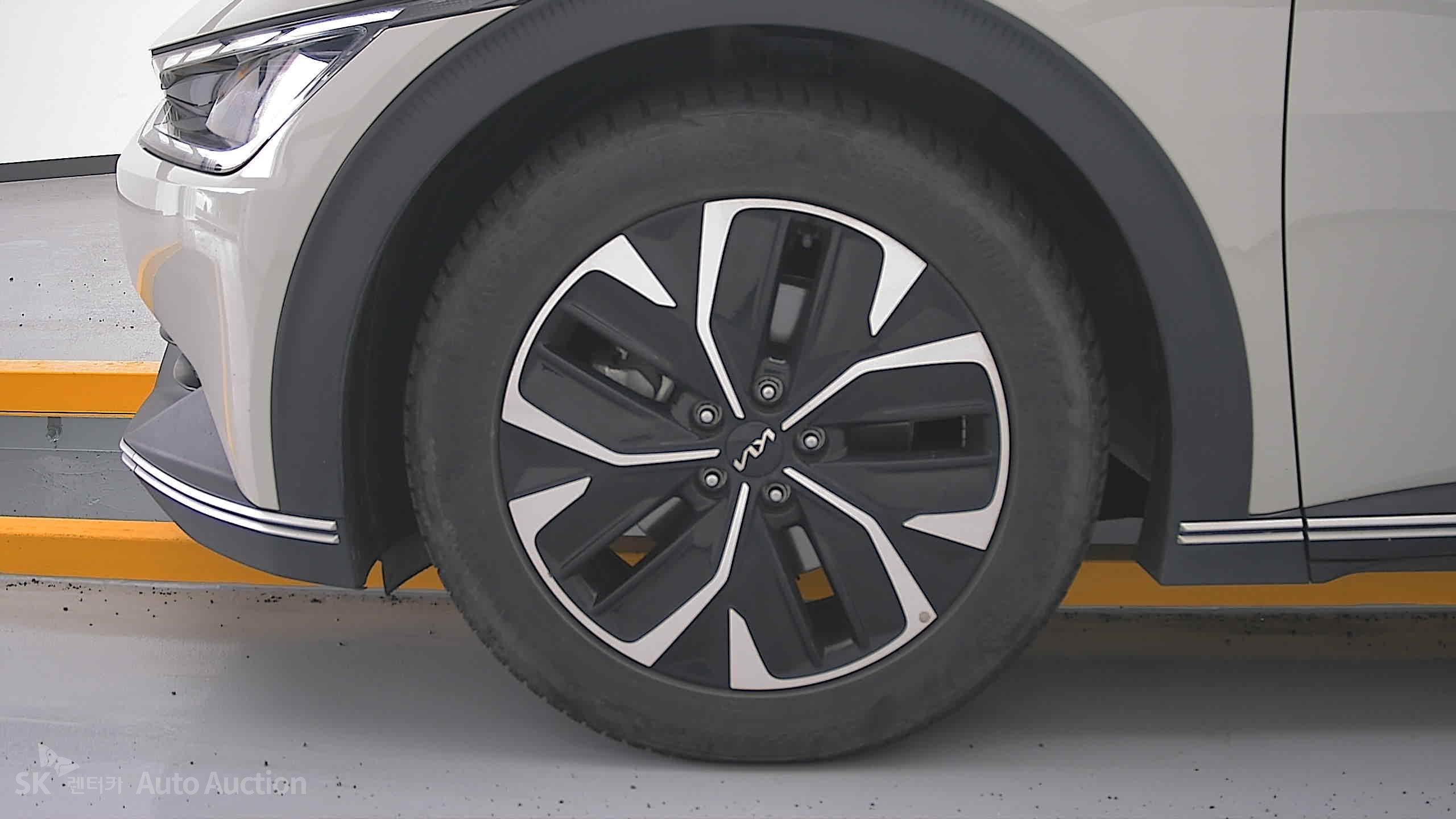 2022 - kia ev6