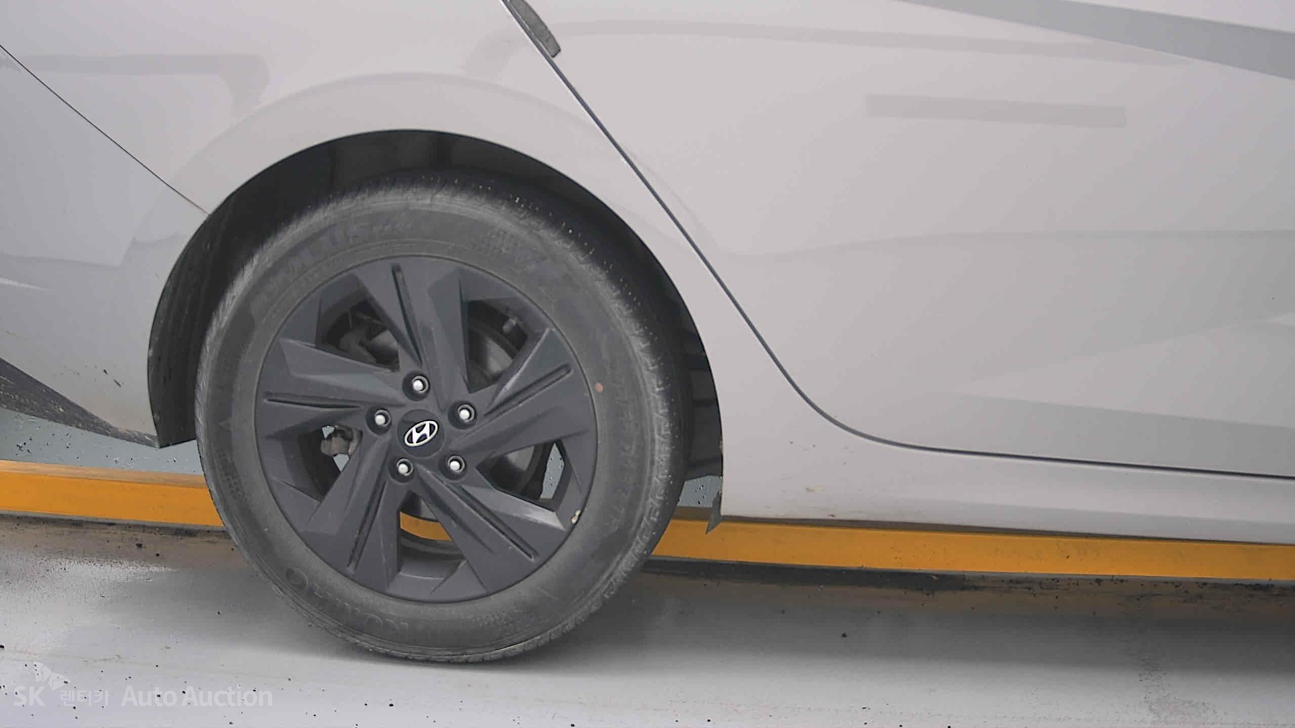 2023 - hyundai avante