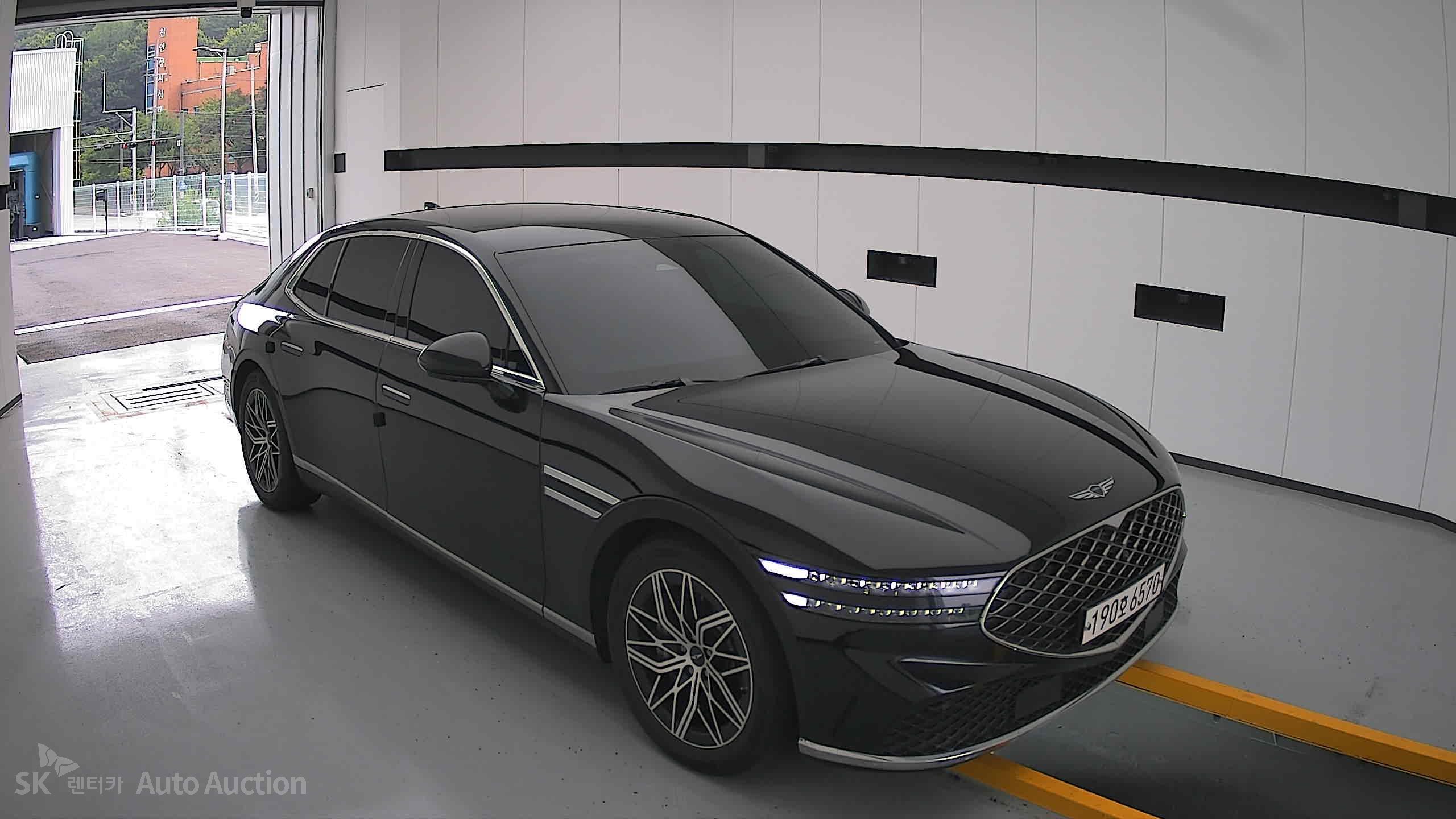 2022 - genesis g90