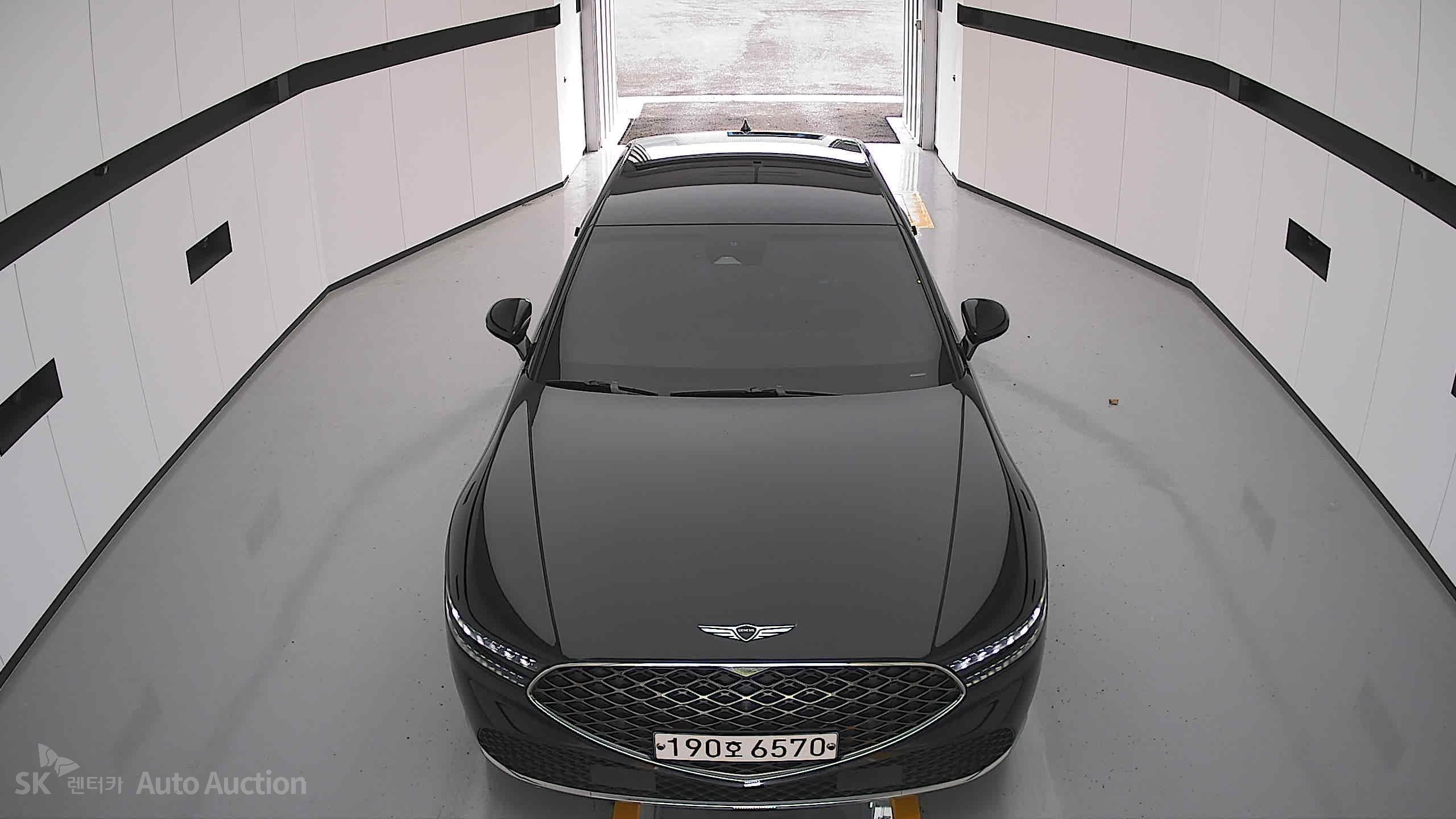 2022 - genesis g90