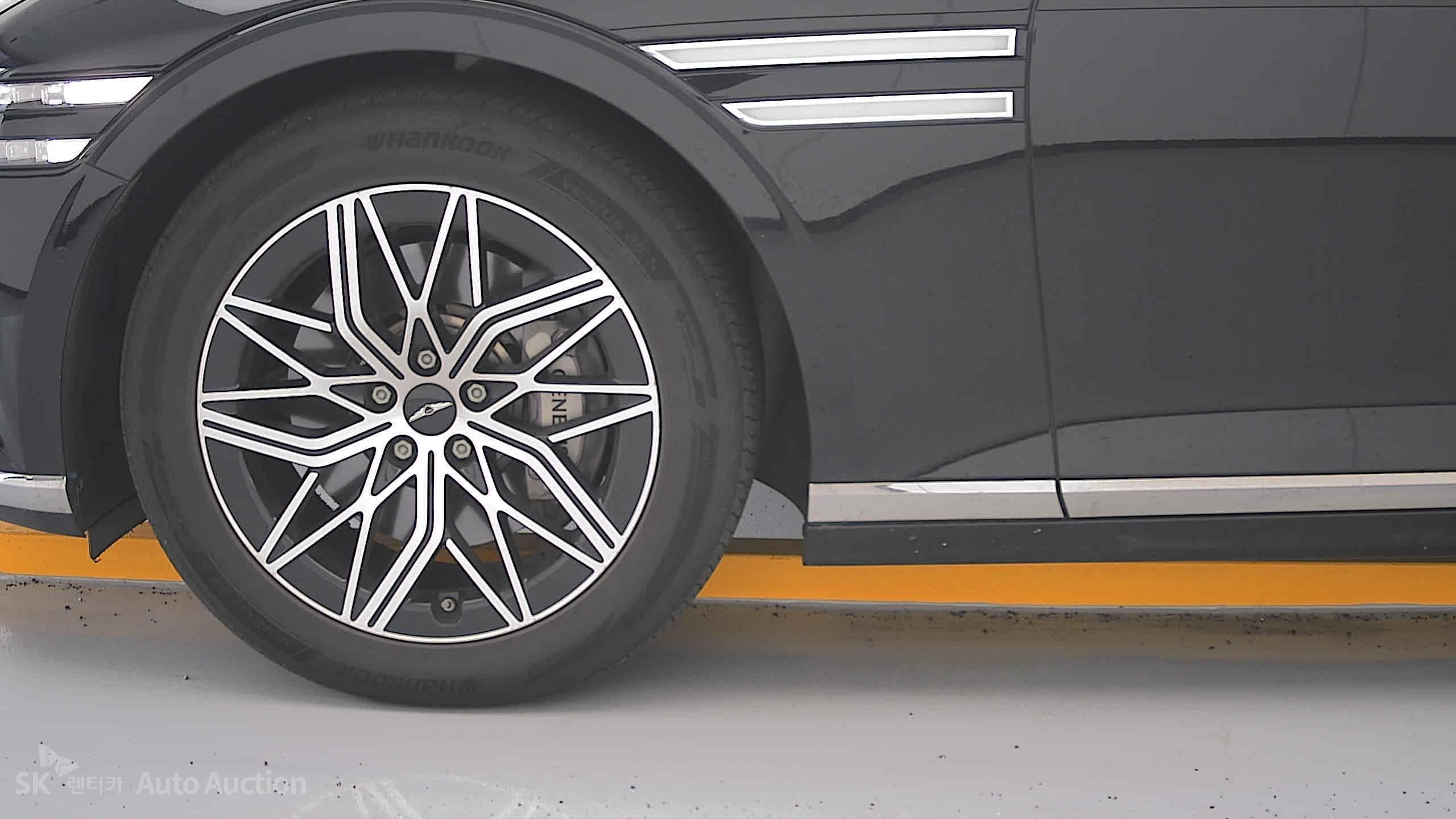 2022 - genesis g90