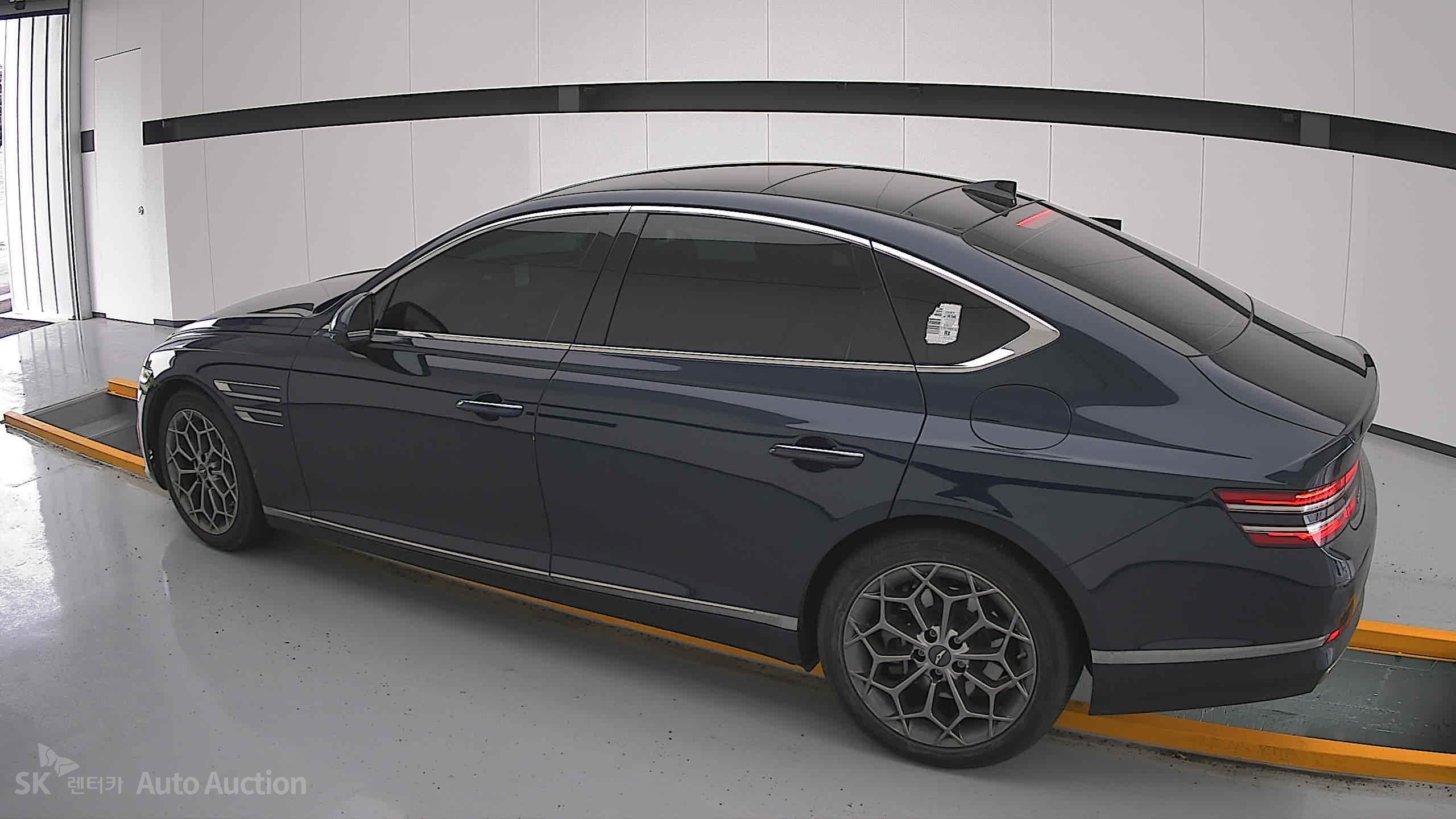 2021 - genesis g80