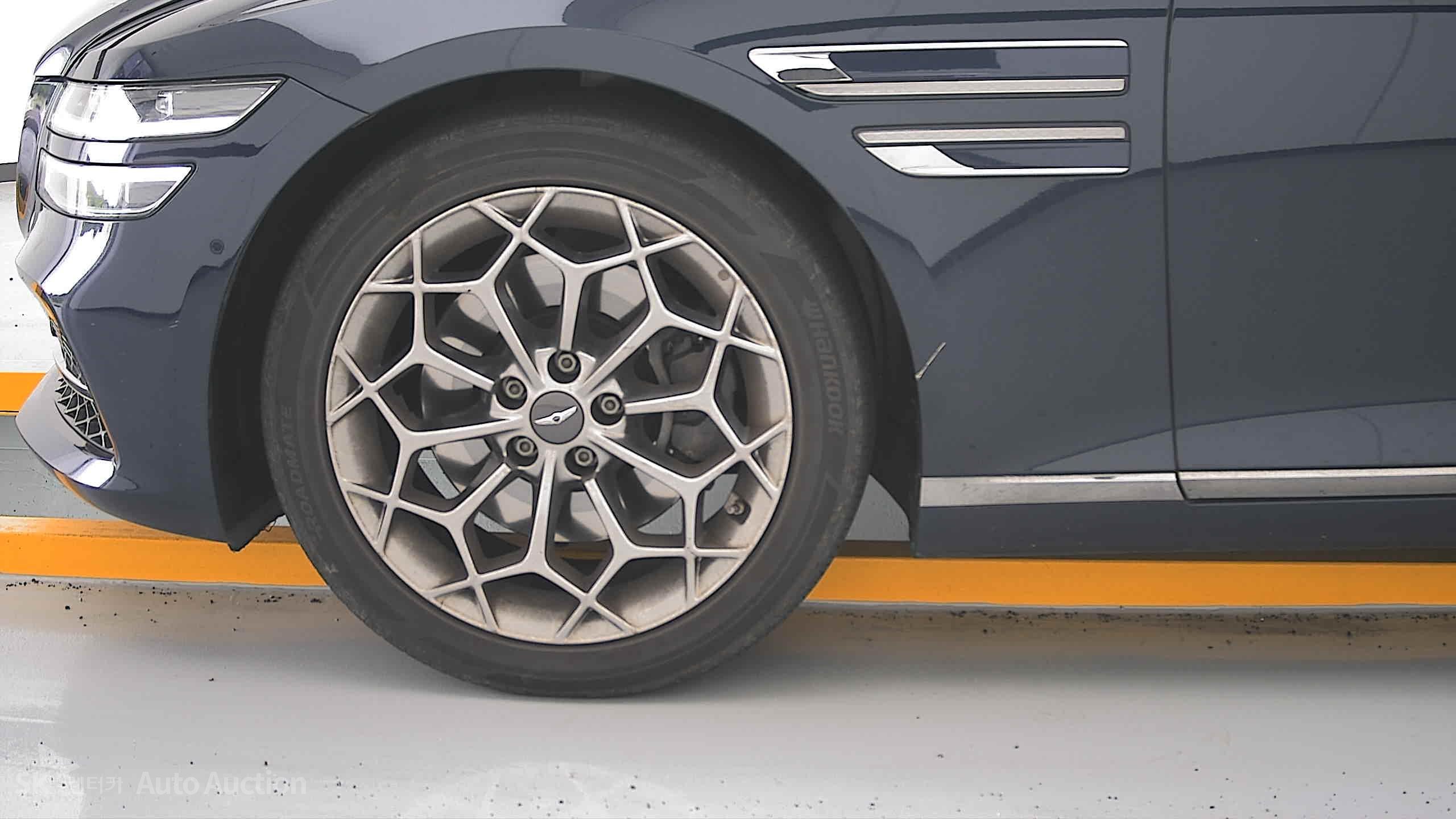 2021 - genesis g80