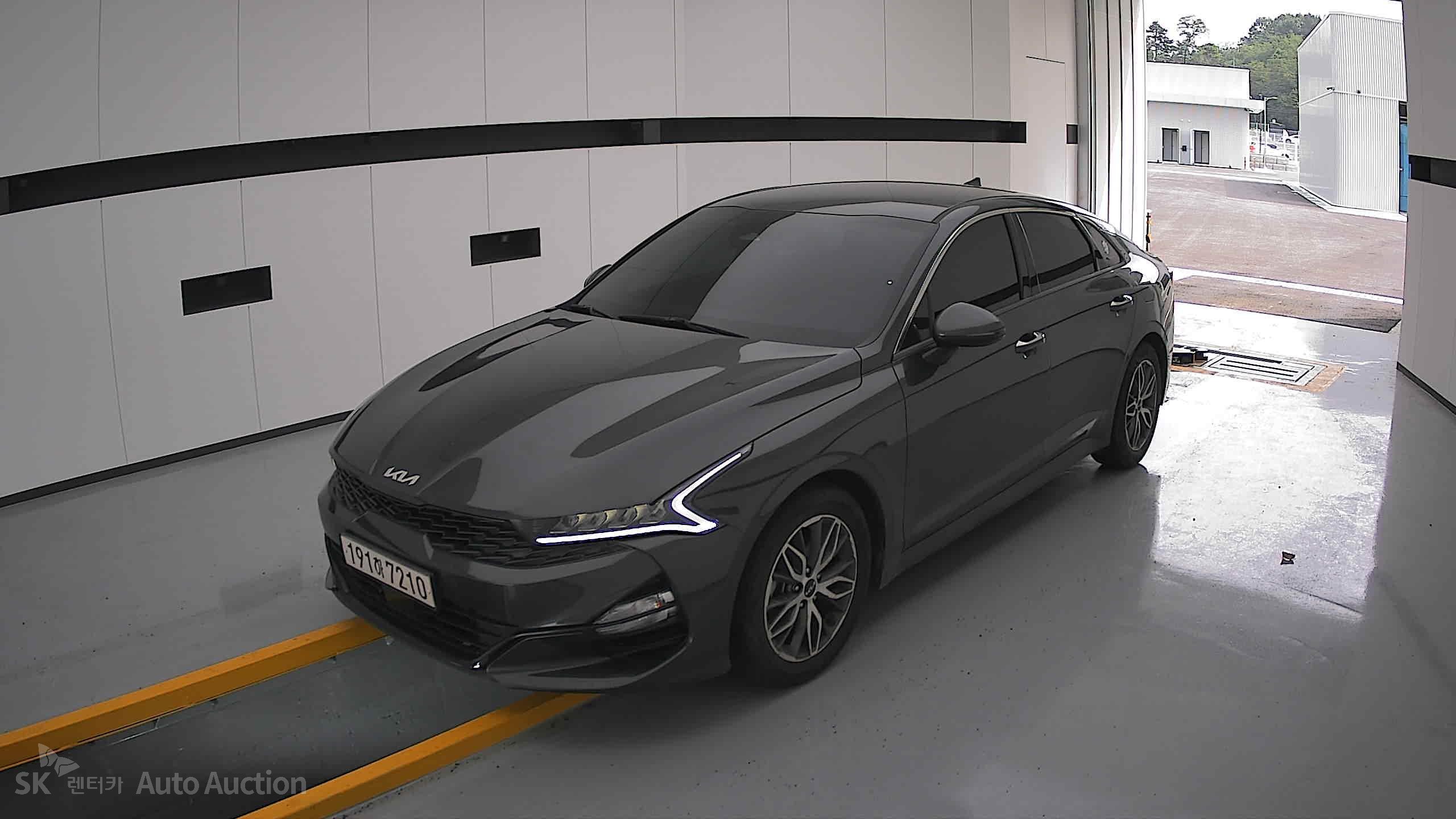 2023 - kia k5