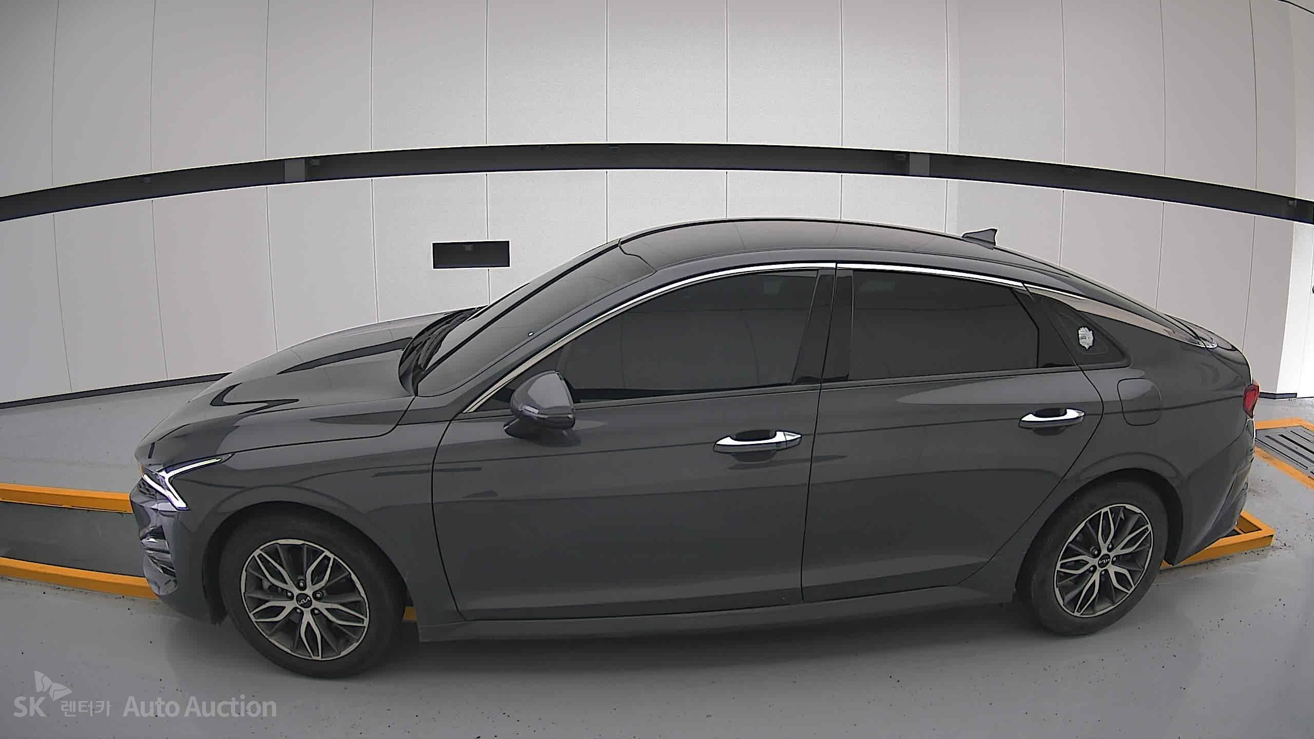 2023 - kia k5
