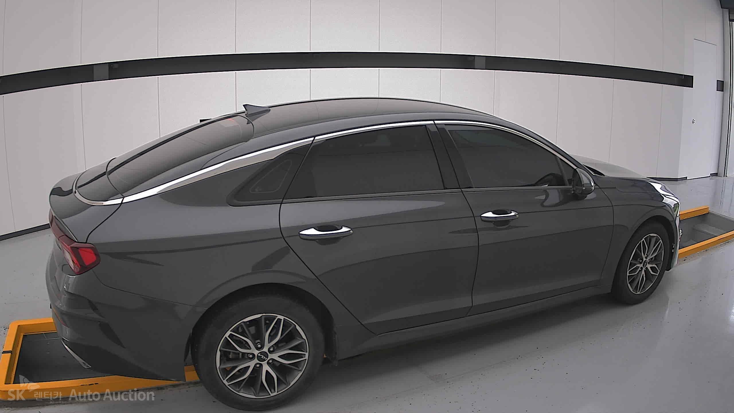 2023 - kia k5