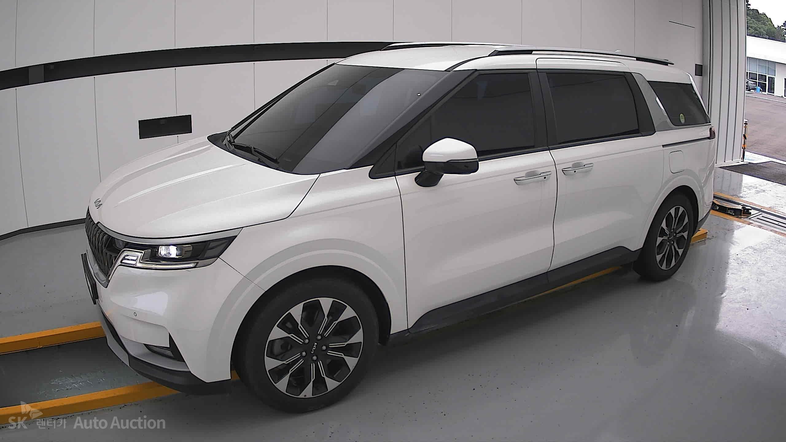 2023 - kia carnival