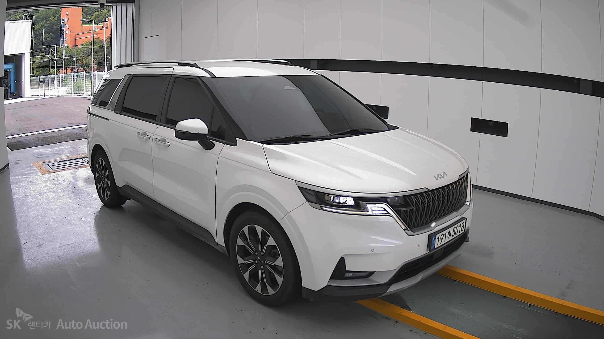 2023 - kia carnival
